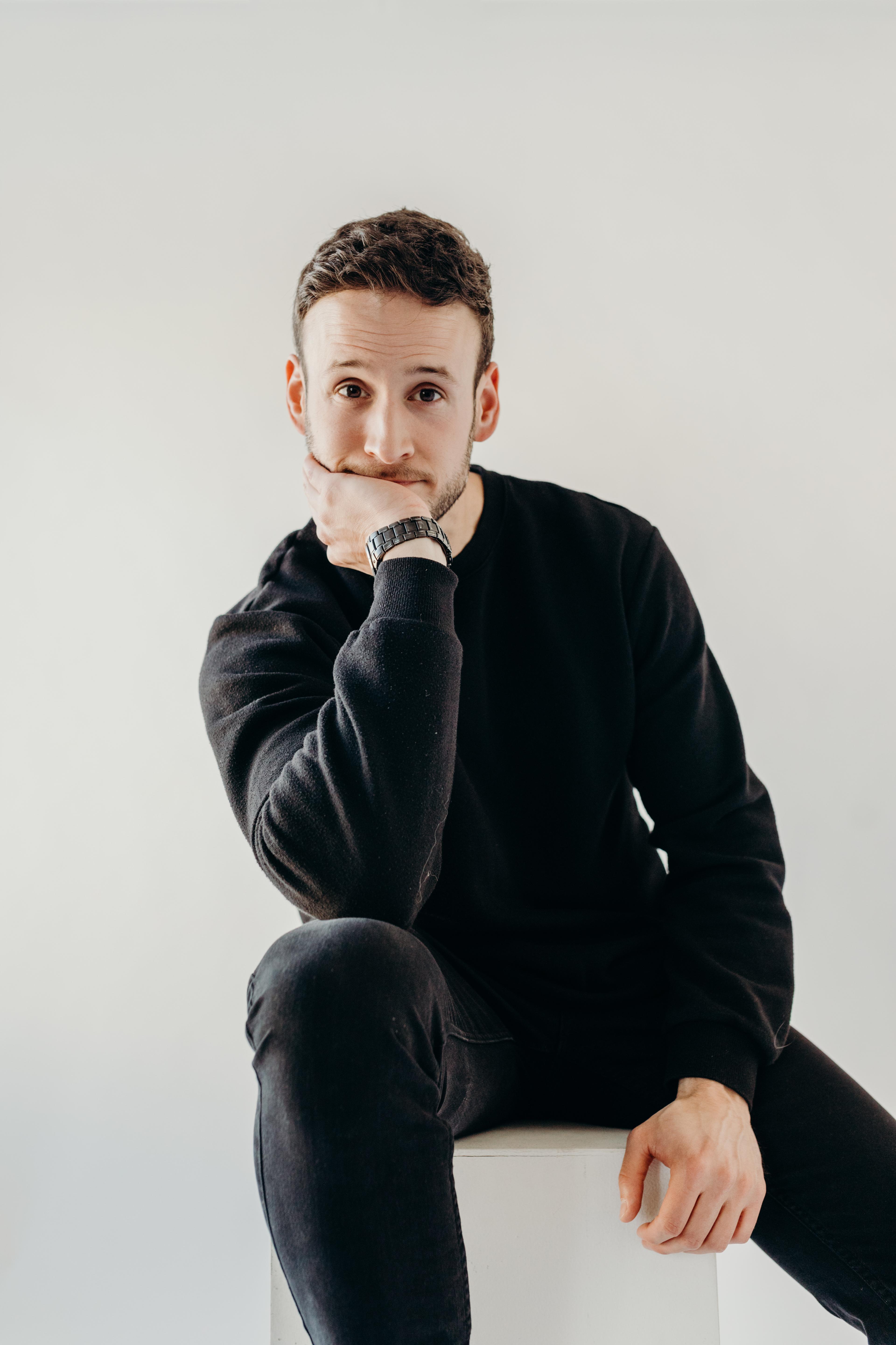 Kyle Buchanan image