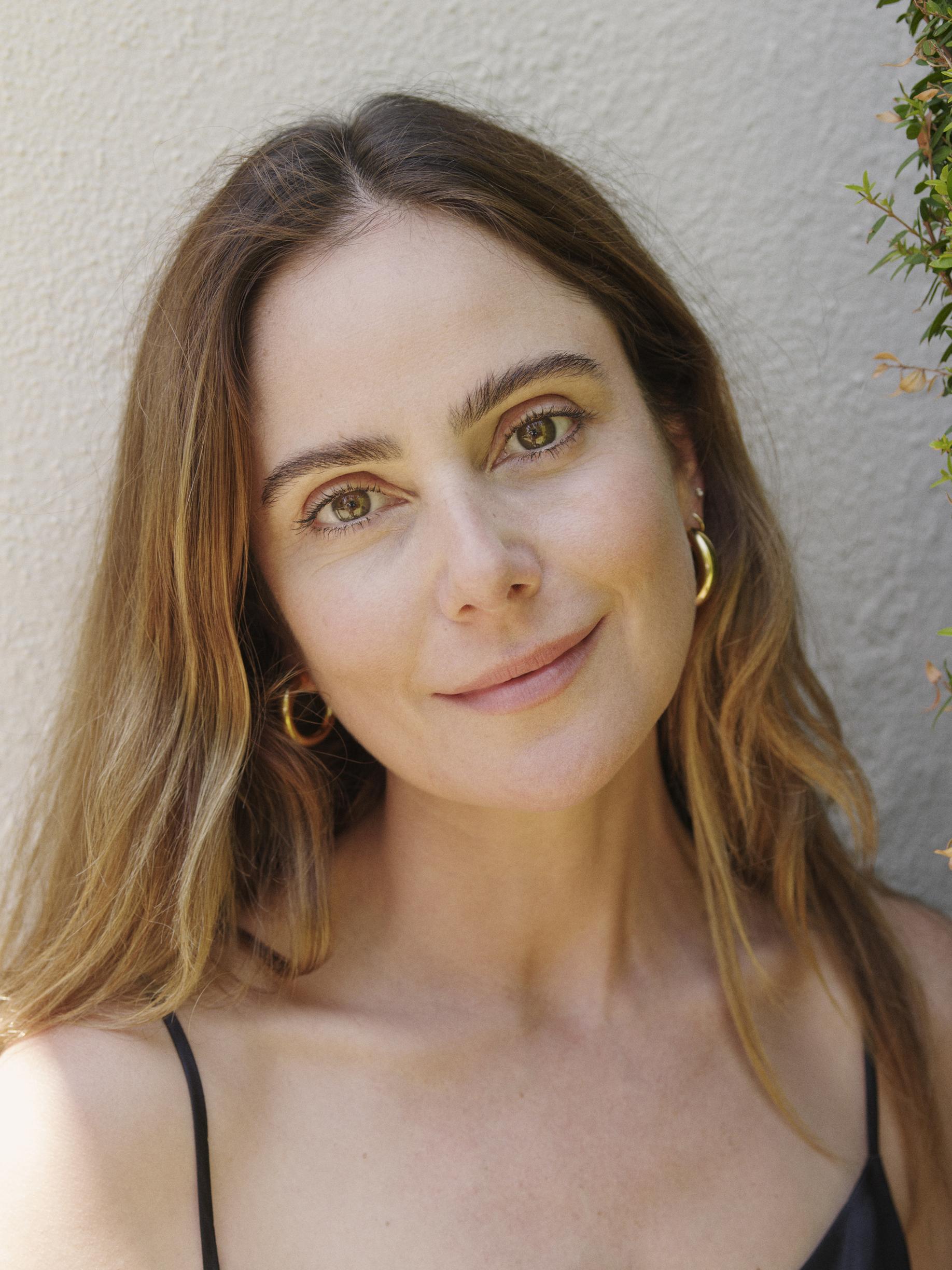 Amanda Brooks image