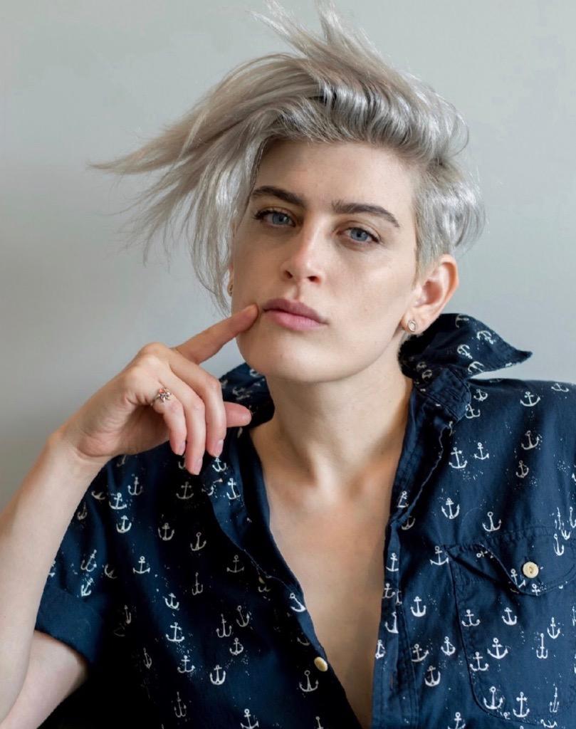 Melissa Weisz image
