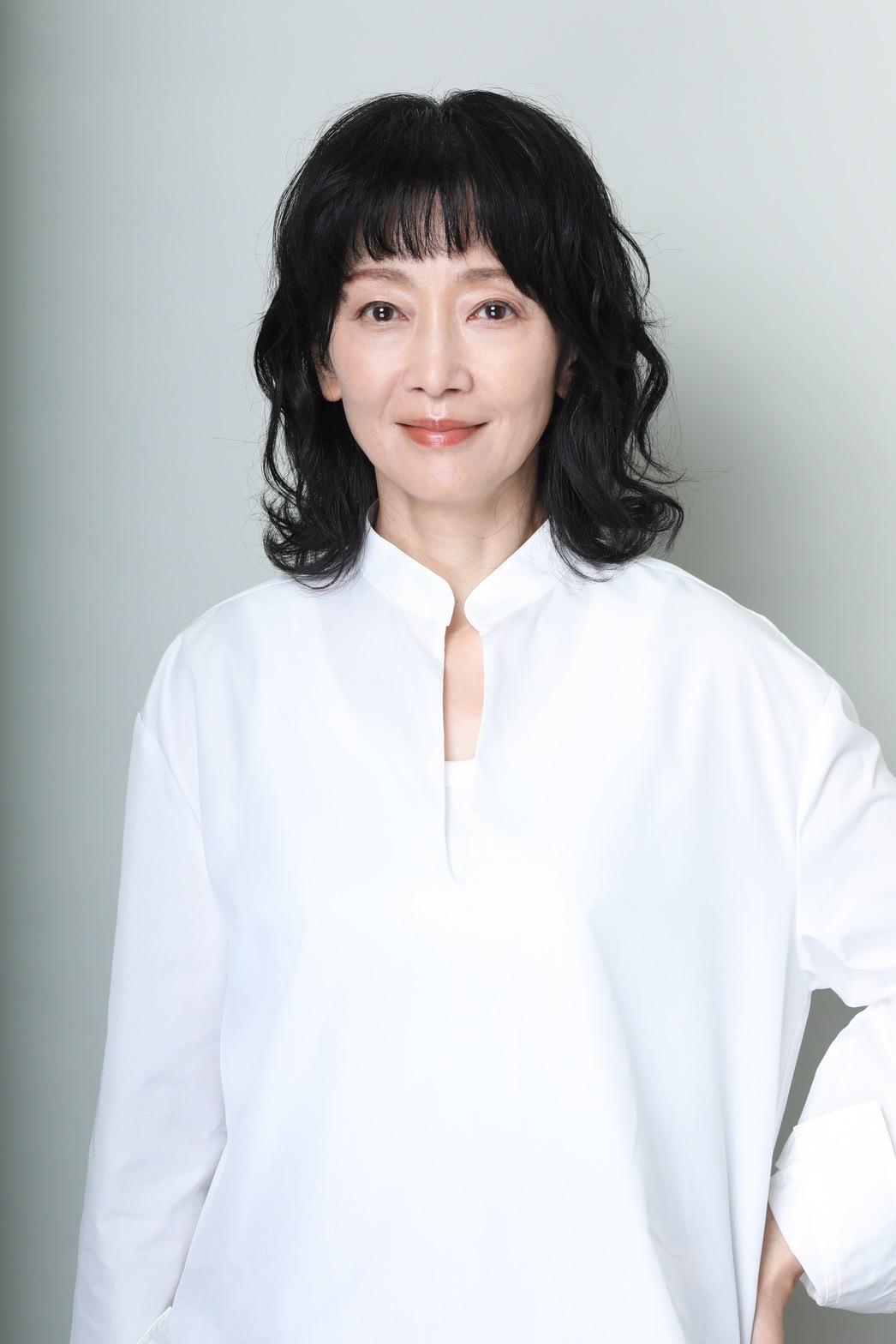 Yumi Asô image