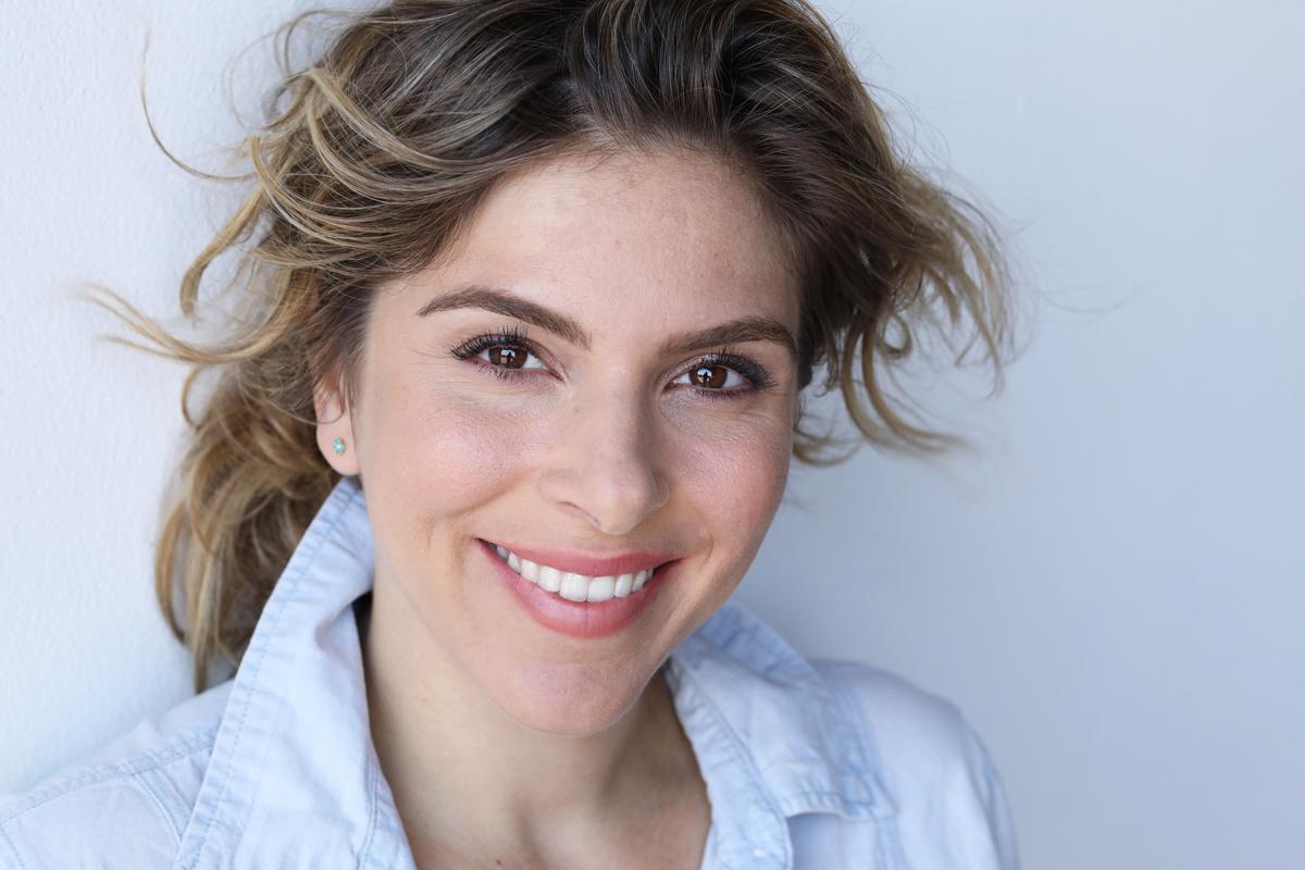 Alexa Kahn image