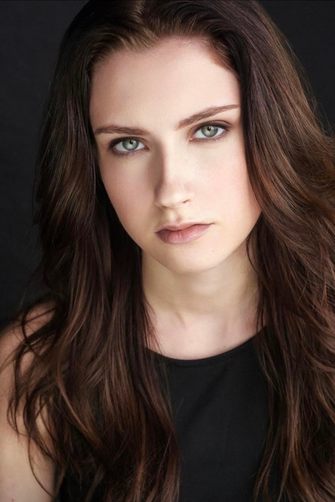 Shatara Crowe image