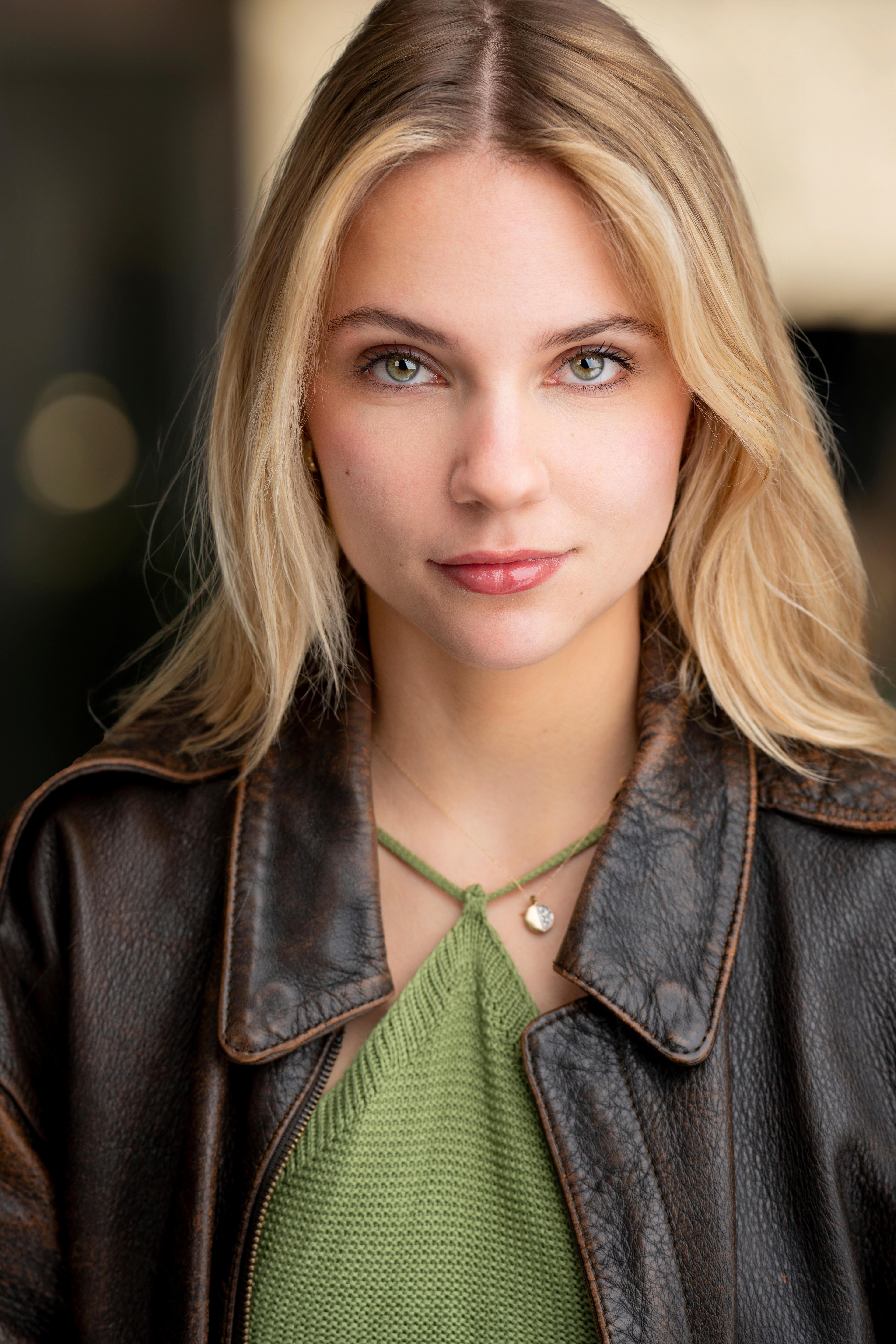 Emily Garrett image