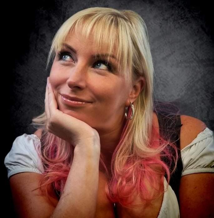 Collette McAllister image