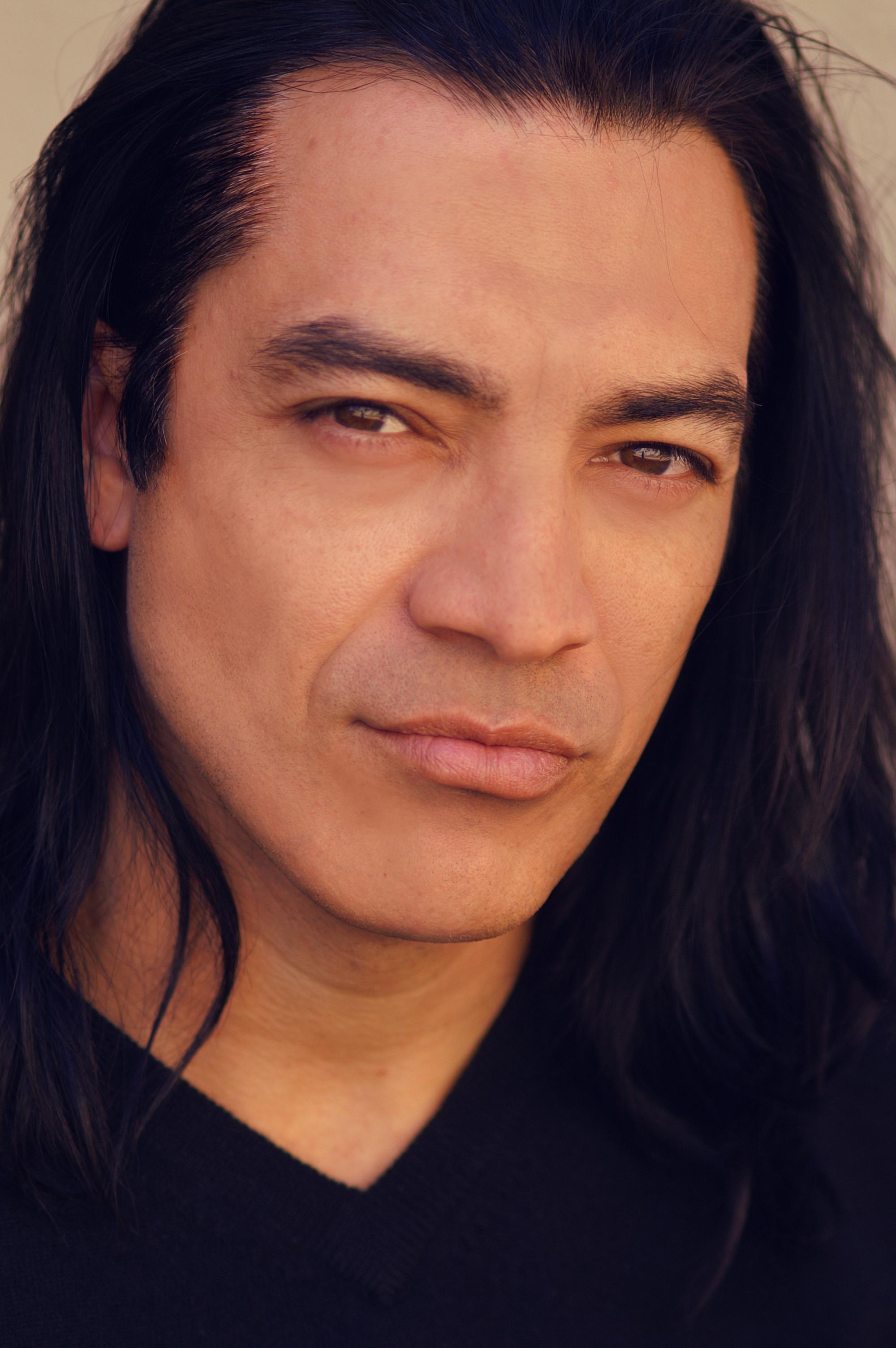 Robert Arevalo image