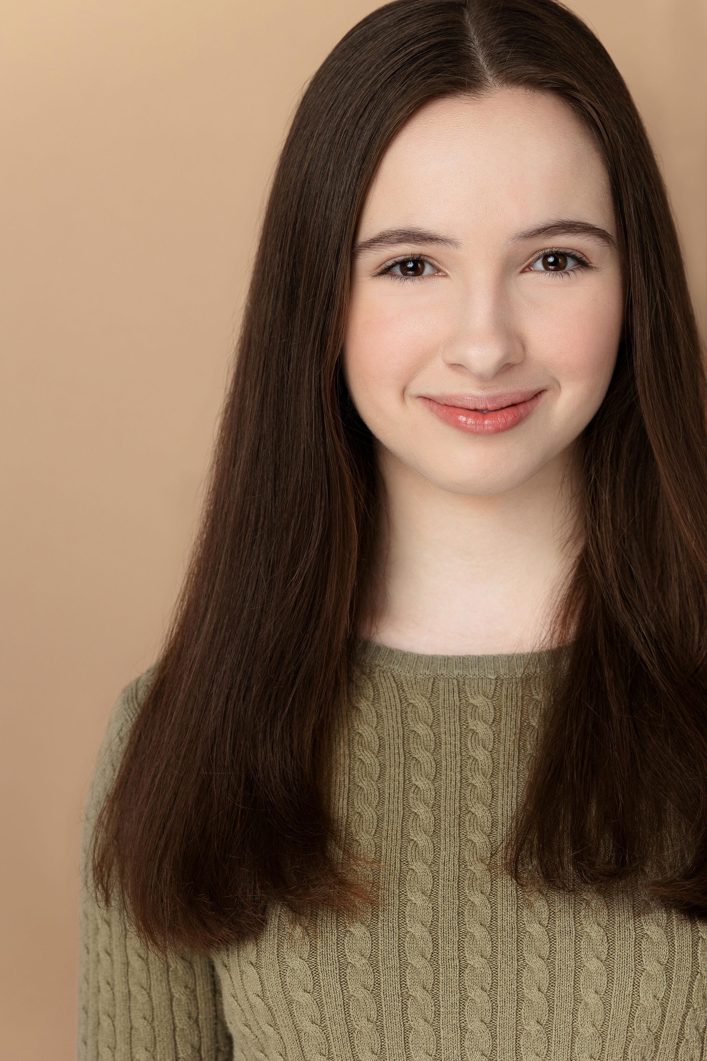 Holly Reichert image
