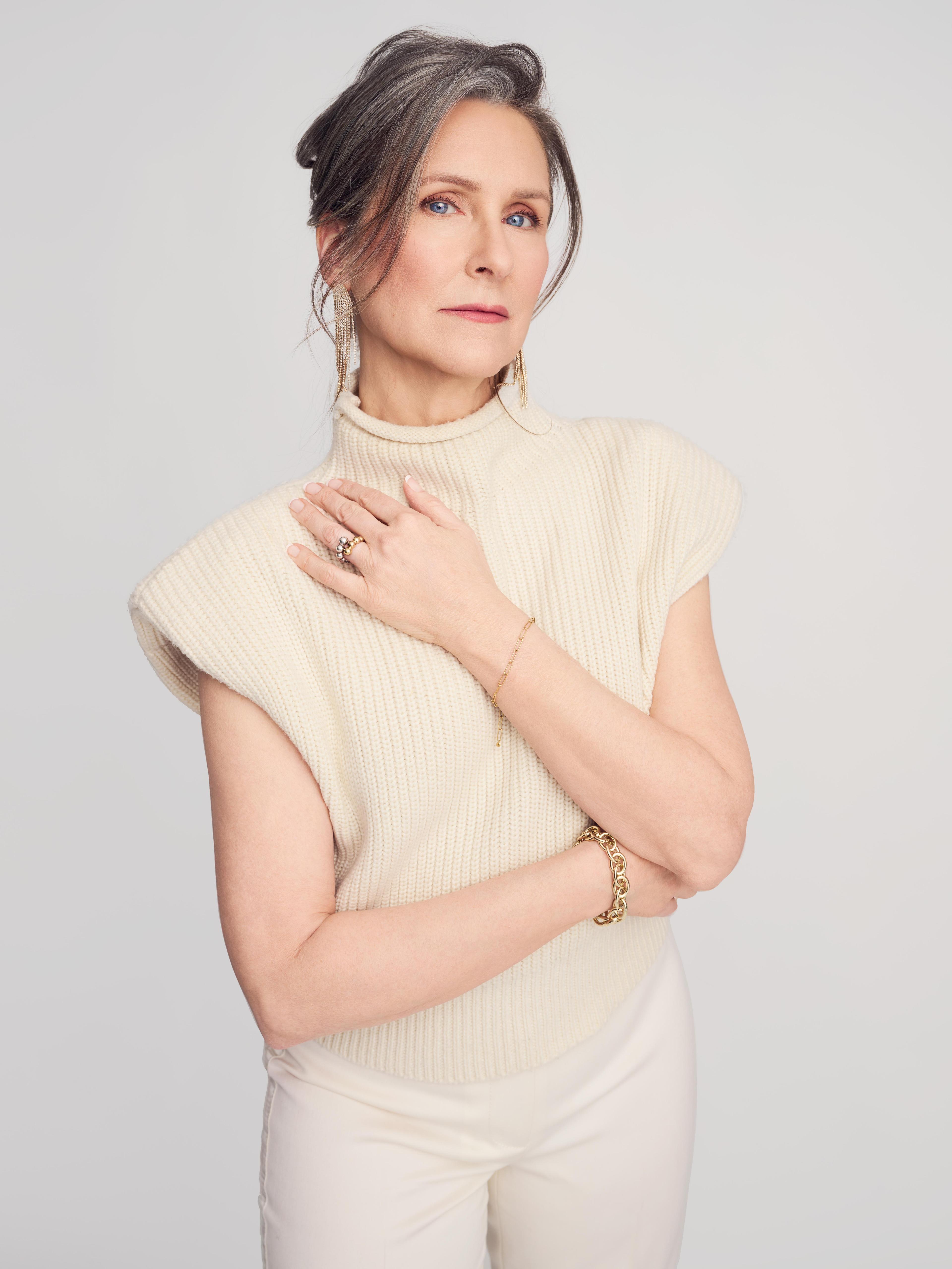 Liz Bishop image