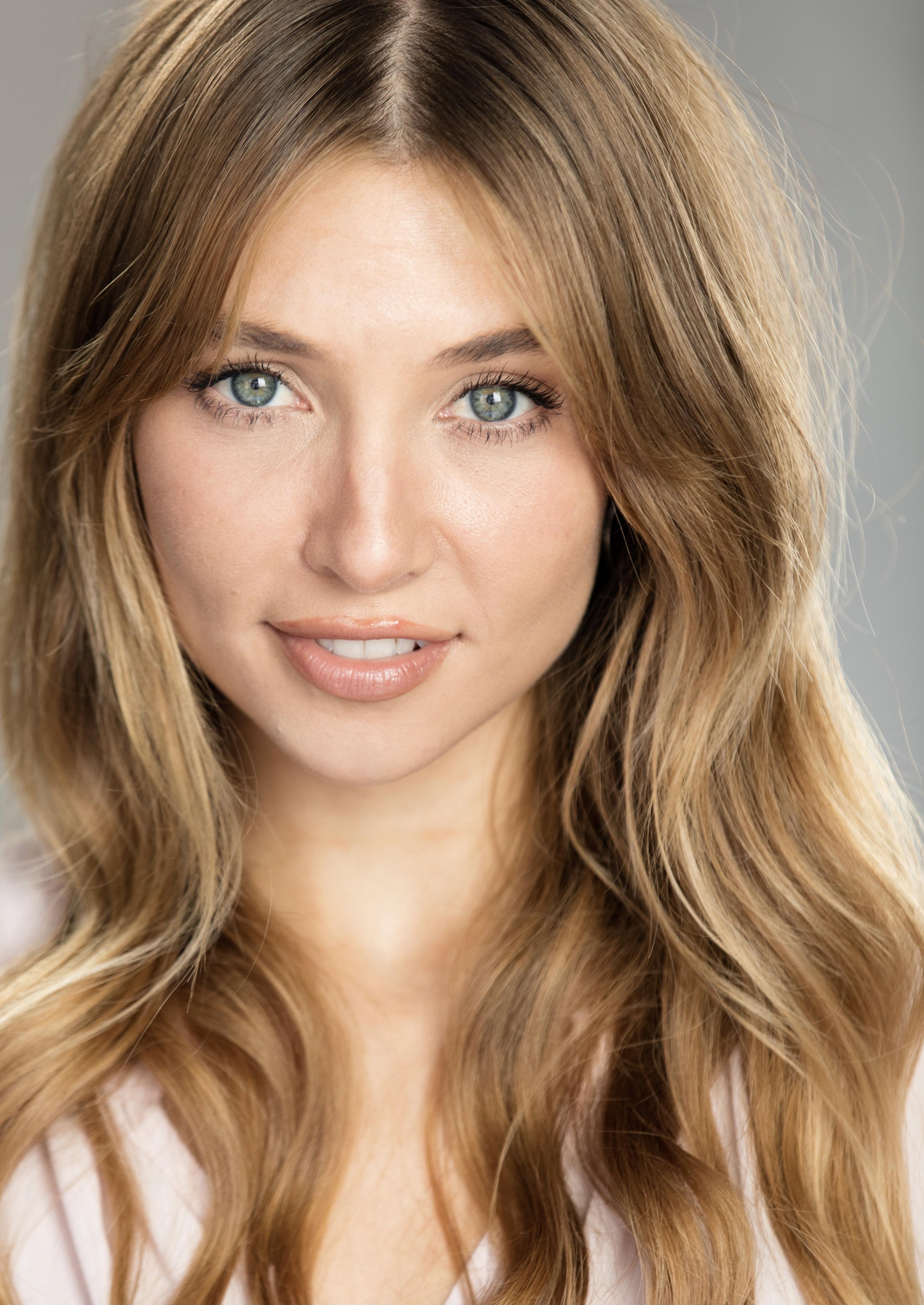 Sarah Noelle image