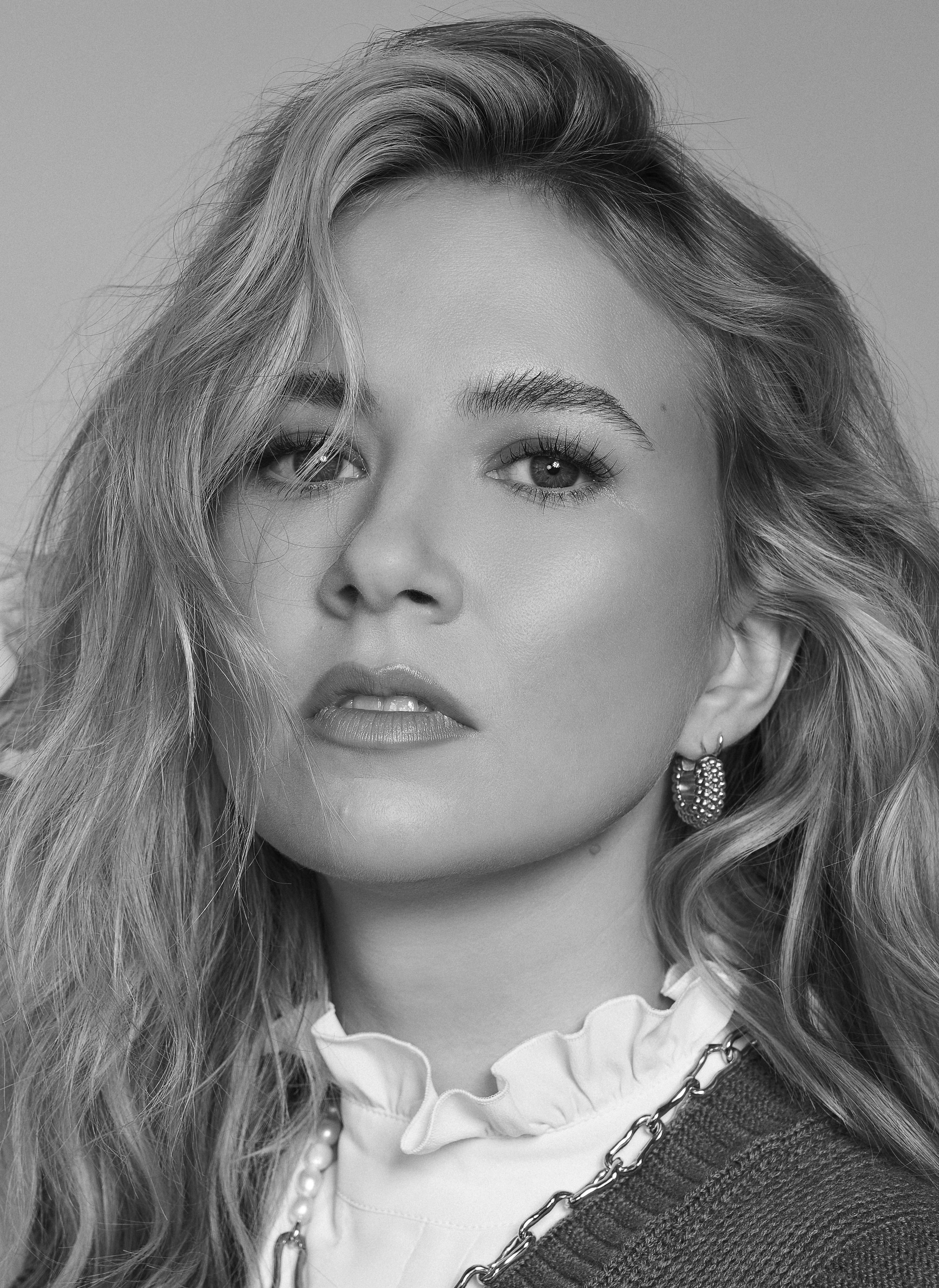 Eliza Bennett image