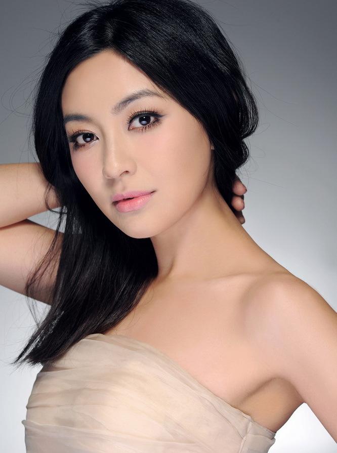 Florence Tan image