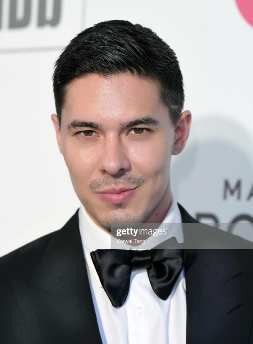 Lewis Tan image