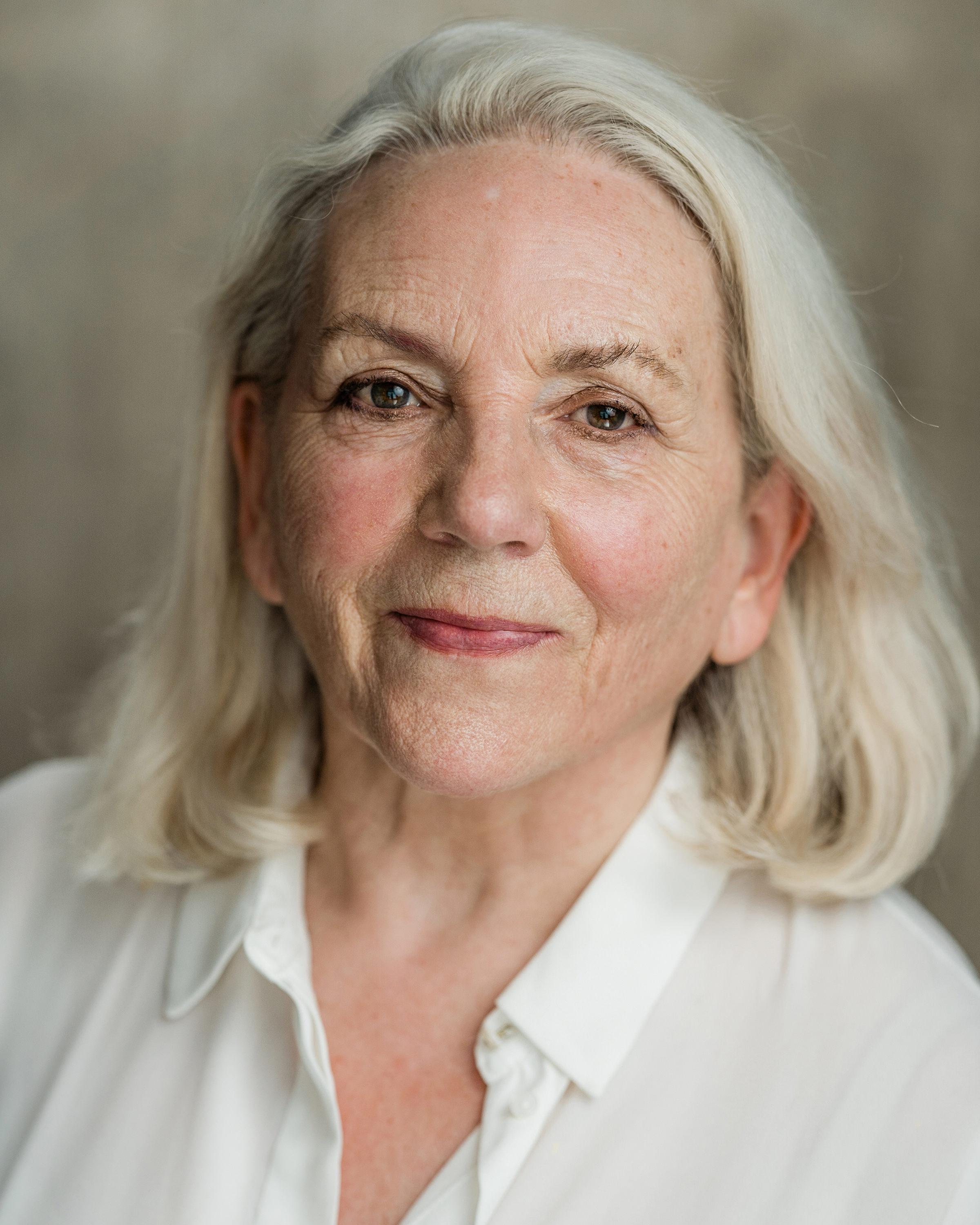 Maeve Leonard image