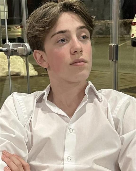 Nicholas Holmes image