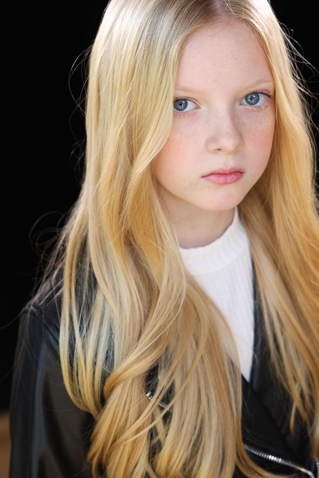 Ellie Grace Pomeroy image