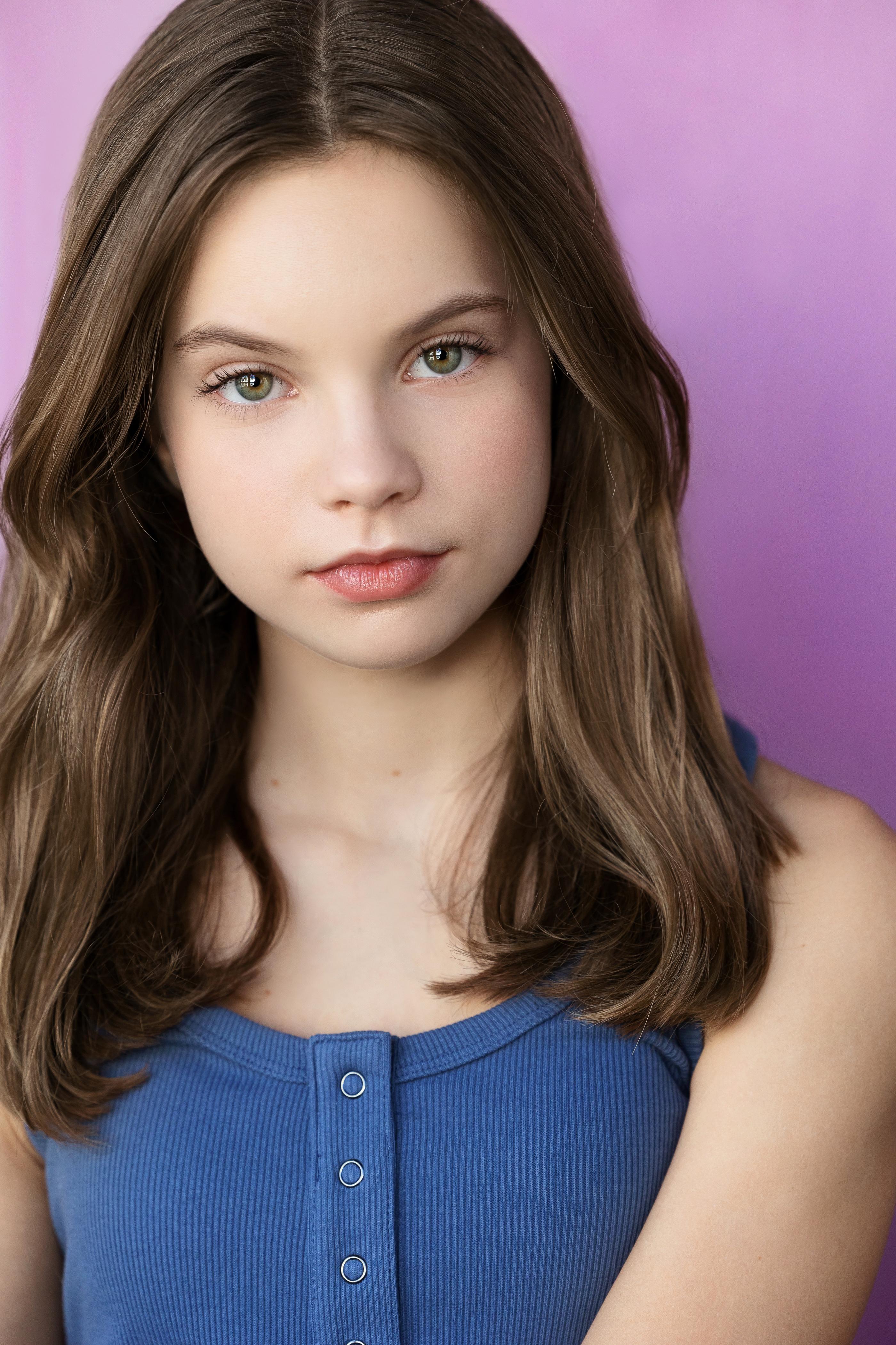 Violet Hicks image