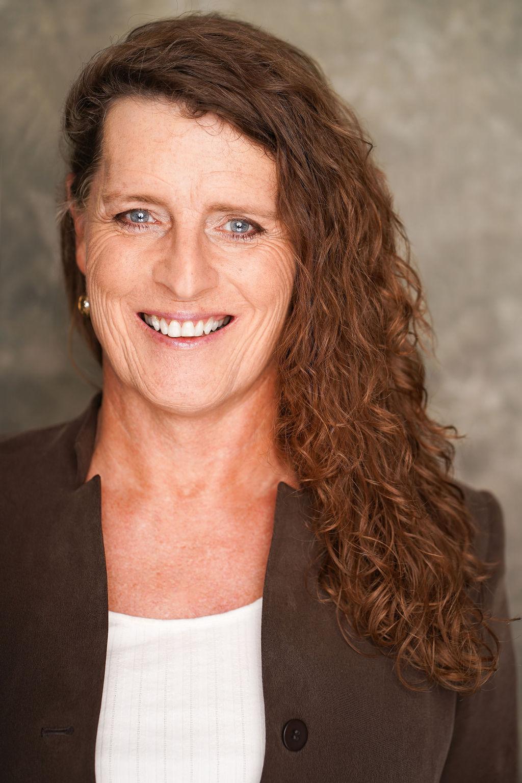 Ally Cleveland image