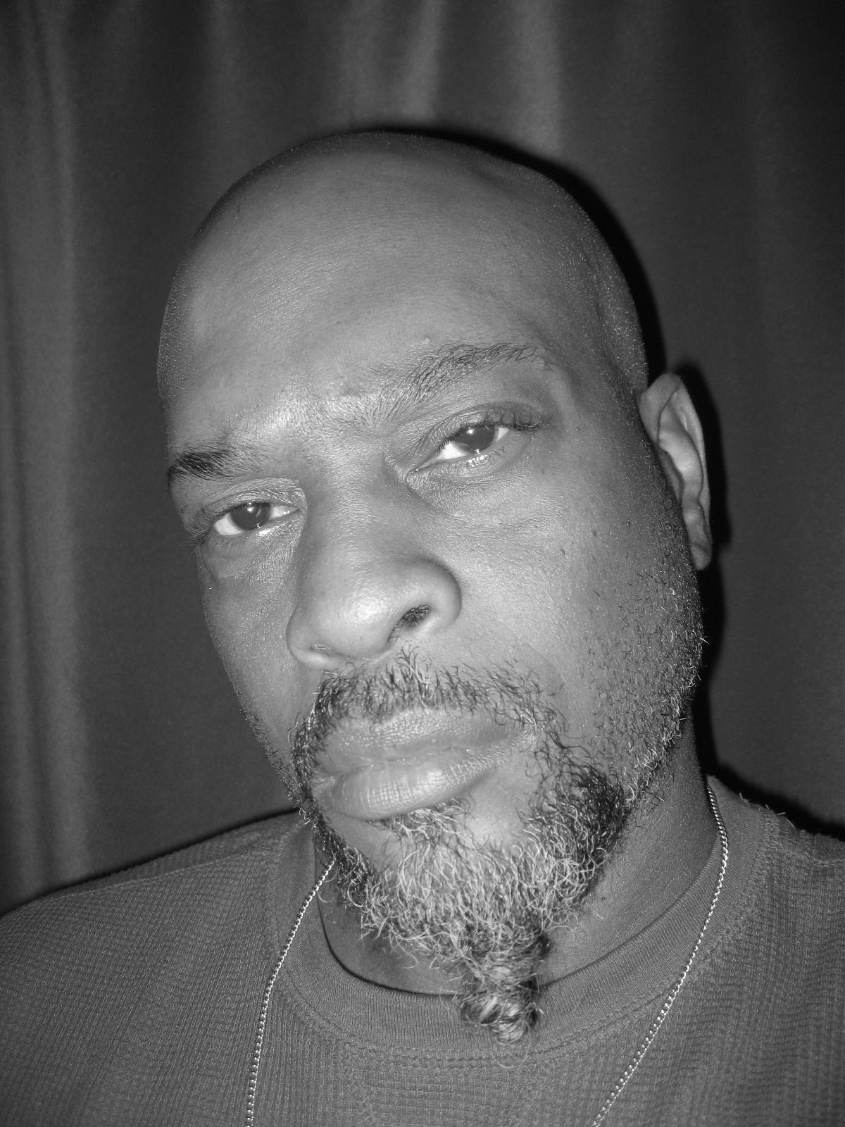 Jon Eyez image