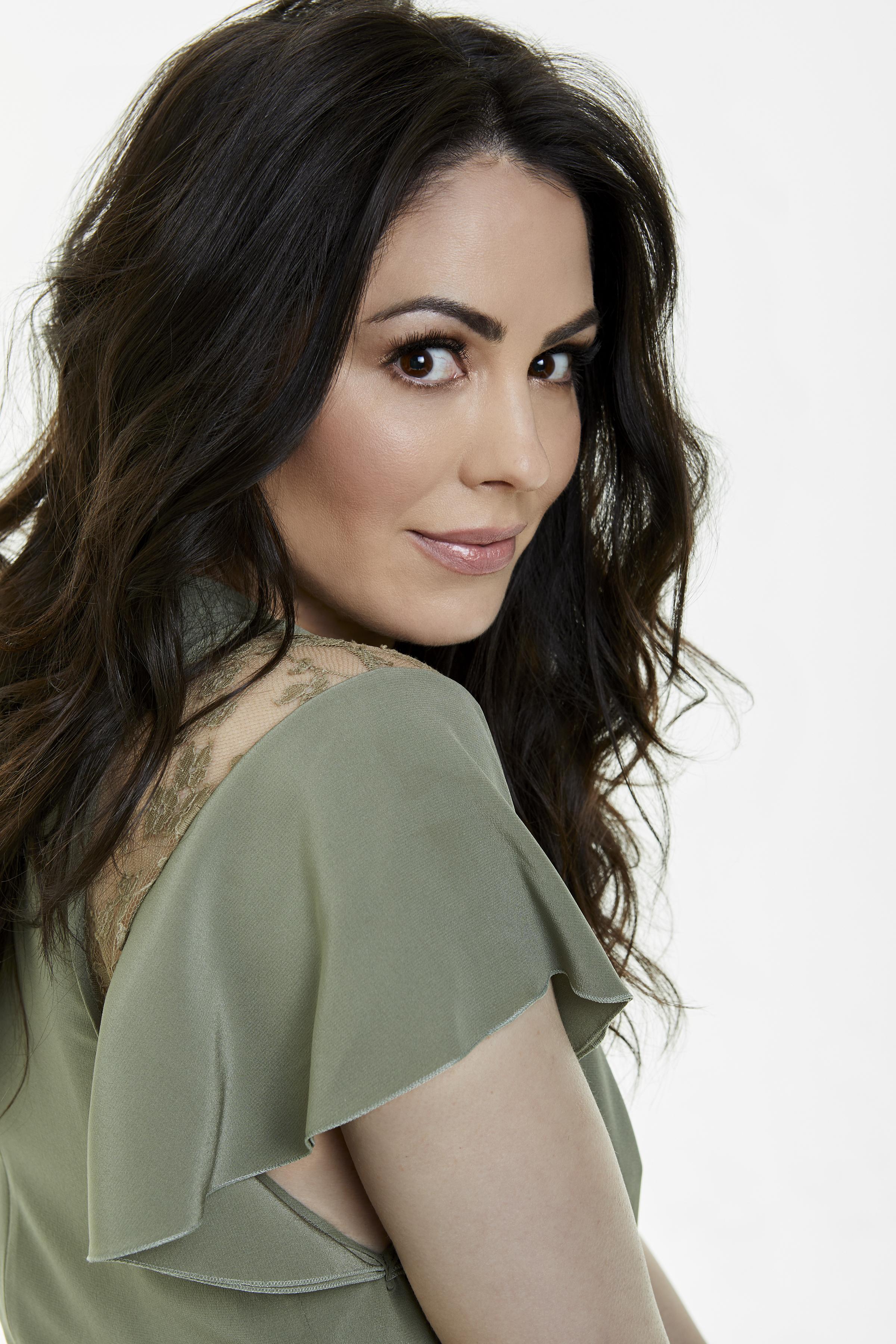 Michelle Borth image
