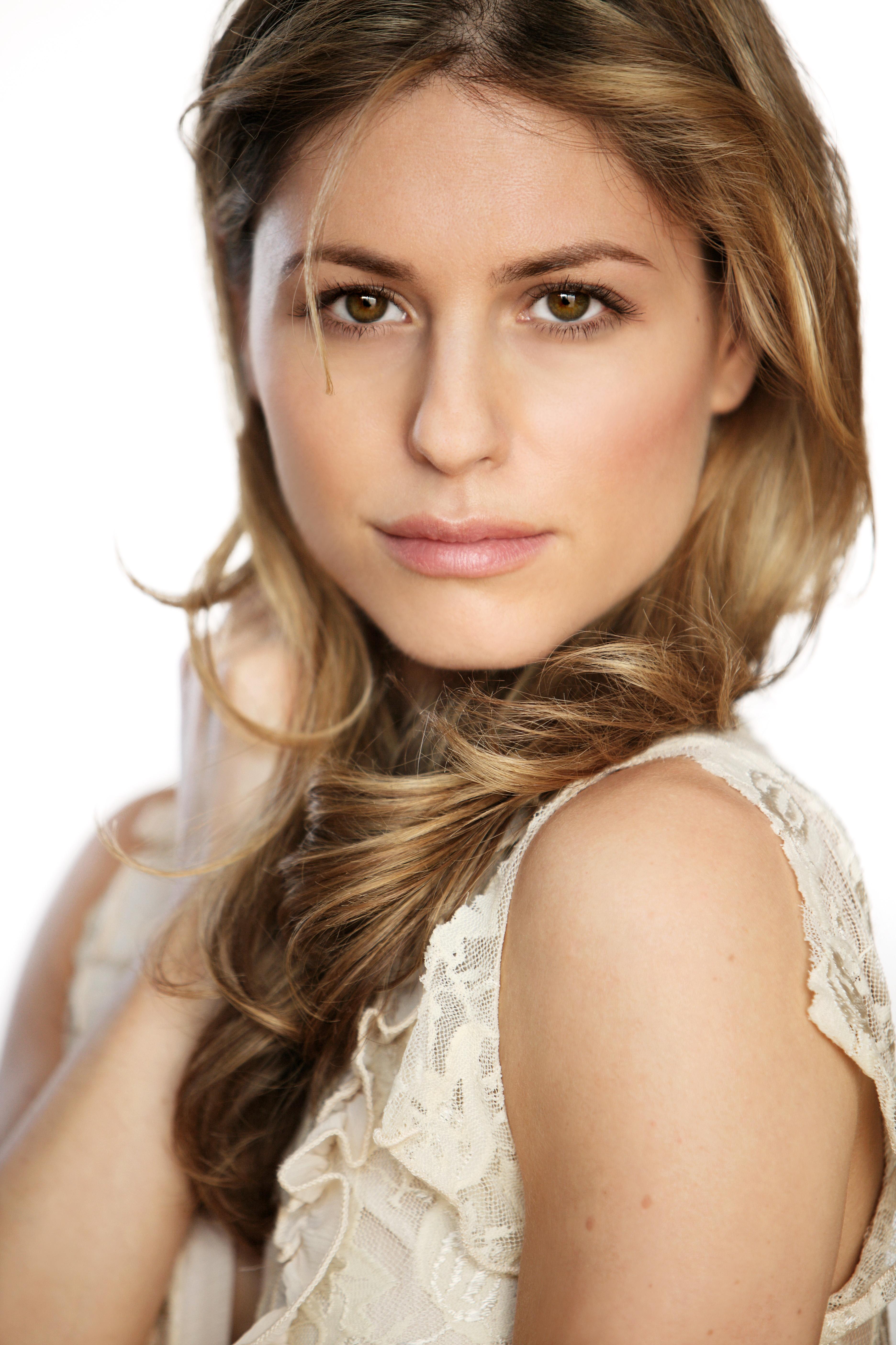 Persephone Apostolou image