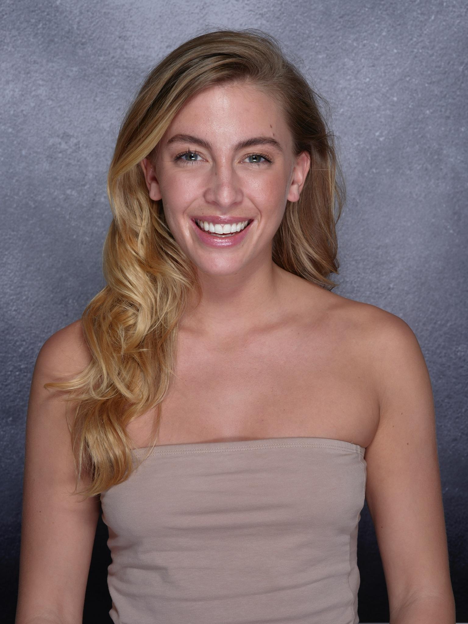 Tara Sumner image