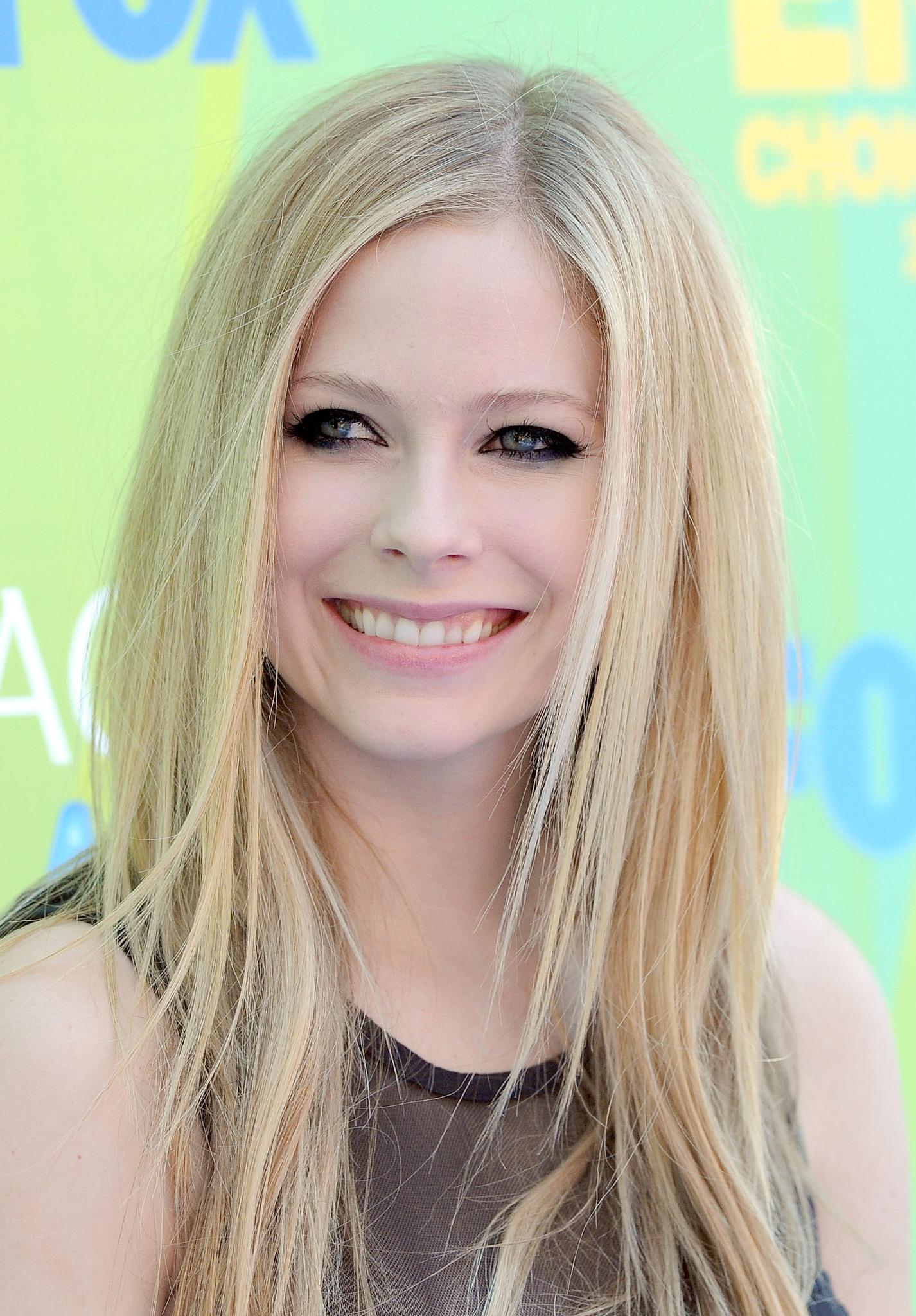 Avril Lavigne image