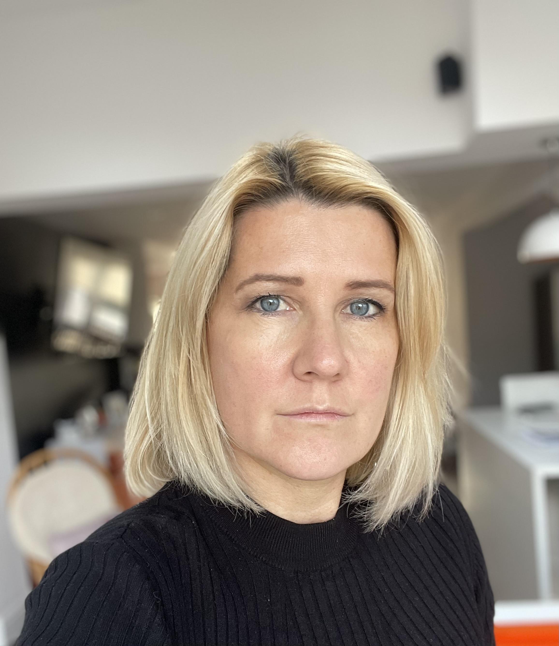 Kate Henry image