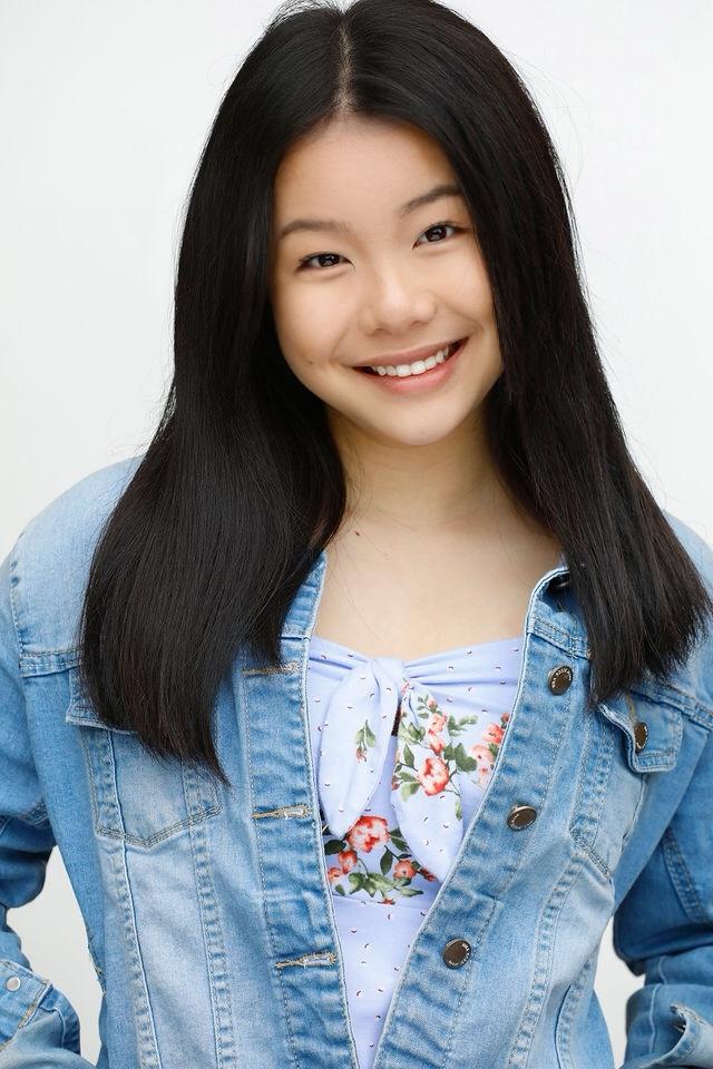 Kayla Suhaili image