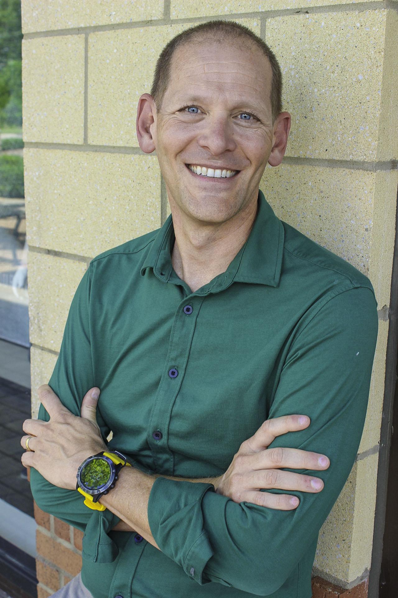Greg Holcombe image