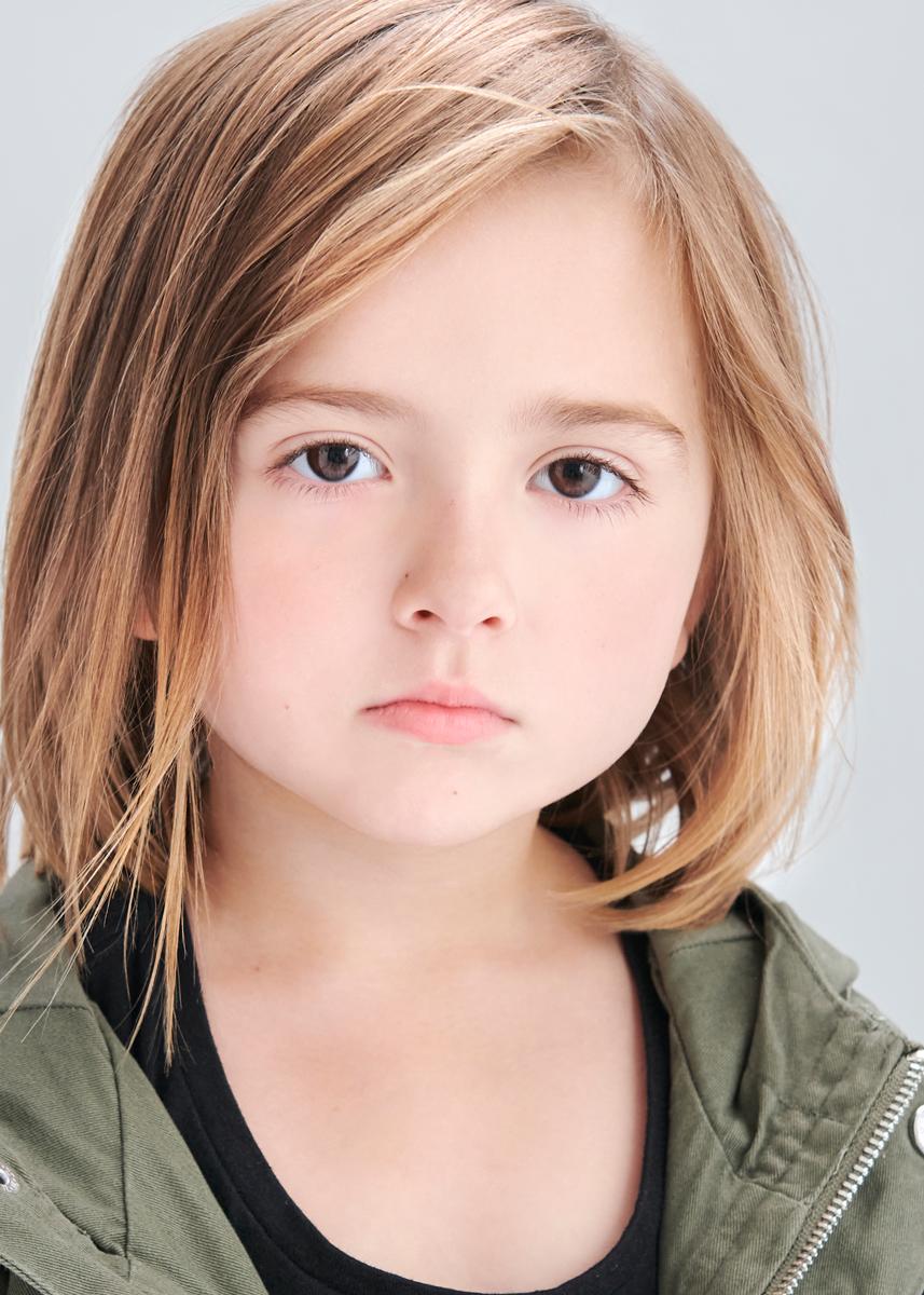 Luciana VanDette image