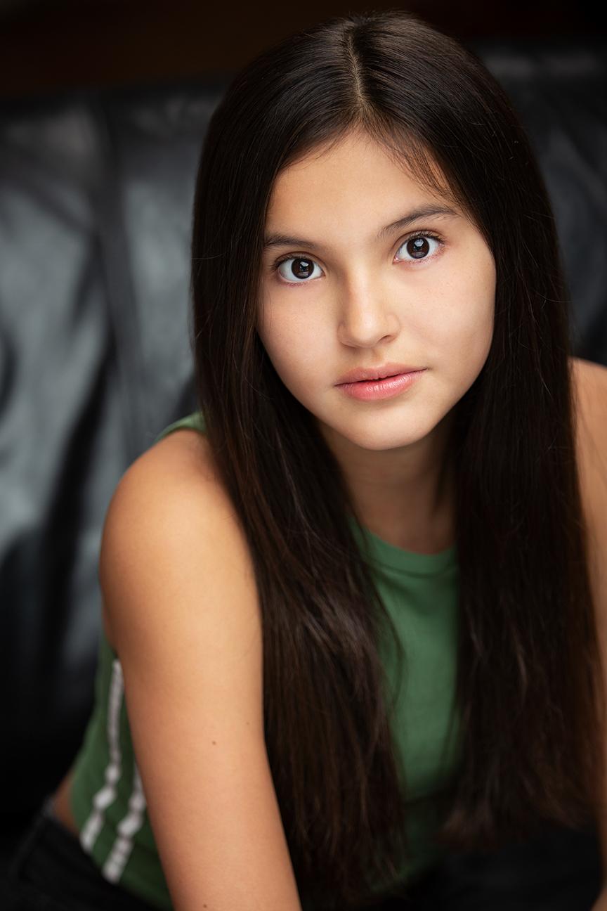 Isabel Deroy-Olson image