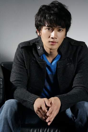 Ji Sung image