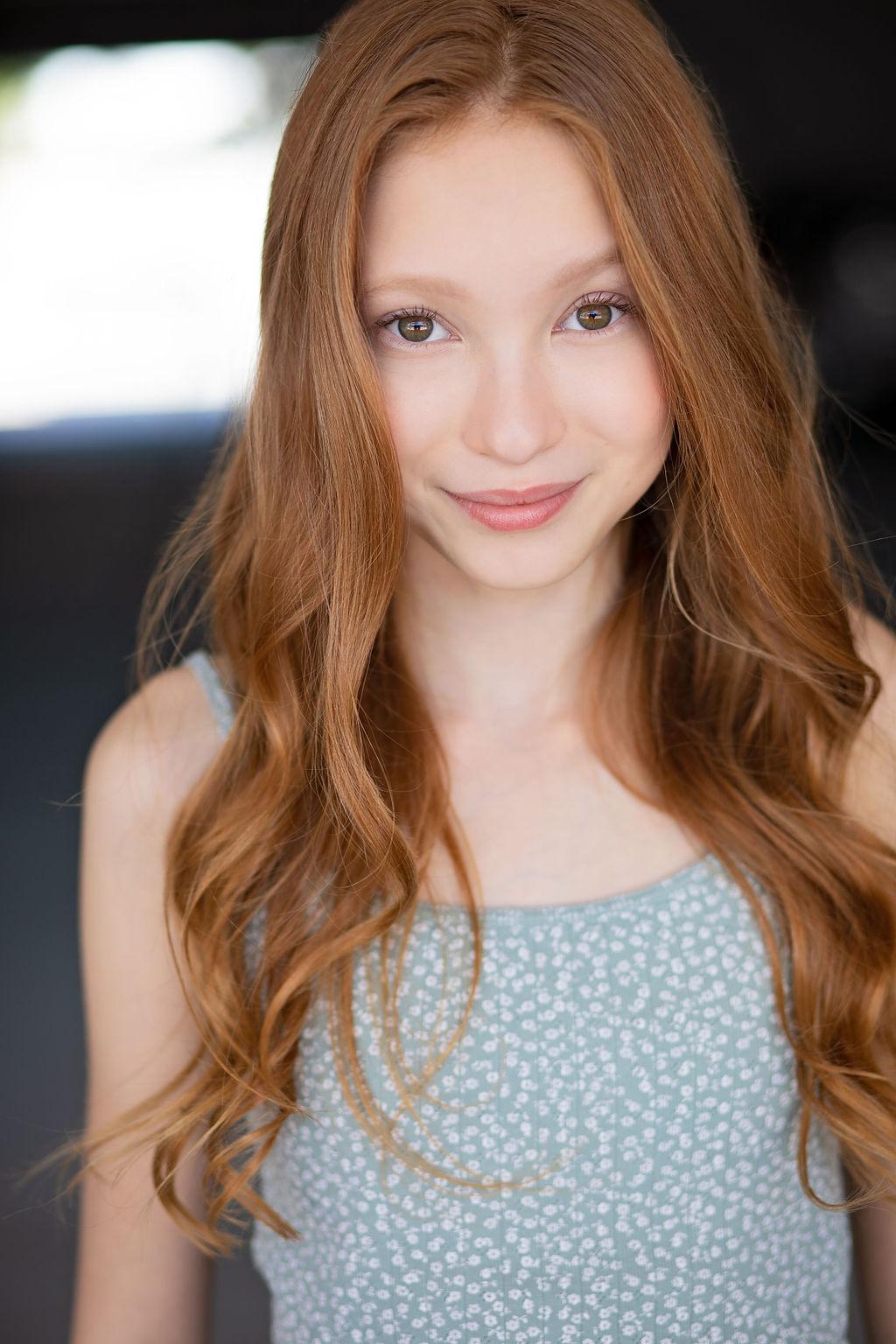Caroline Elle Abrams image