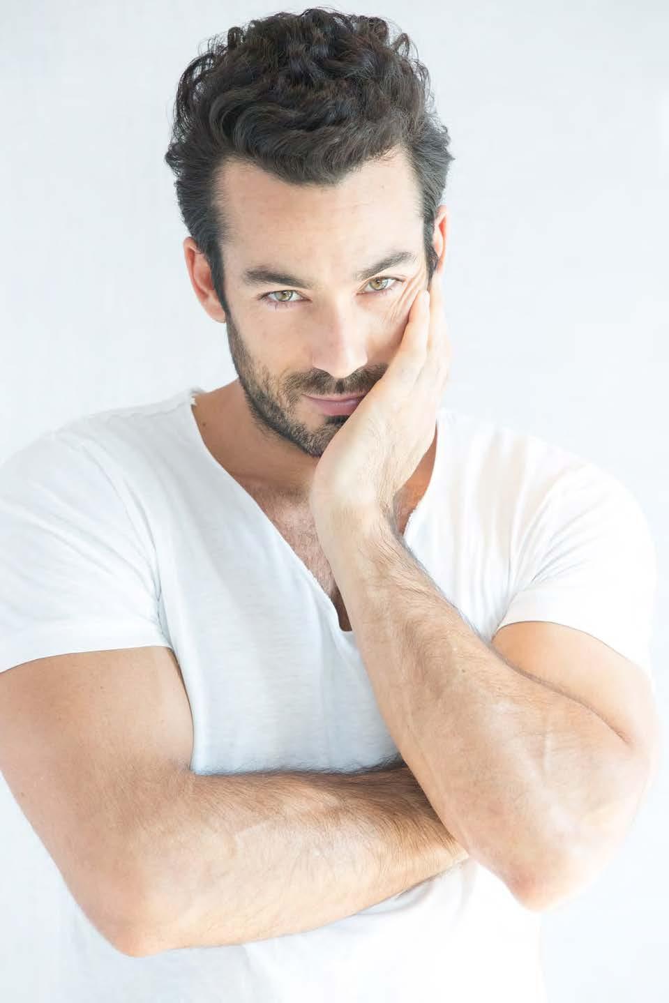 Aarón Díaz image