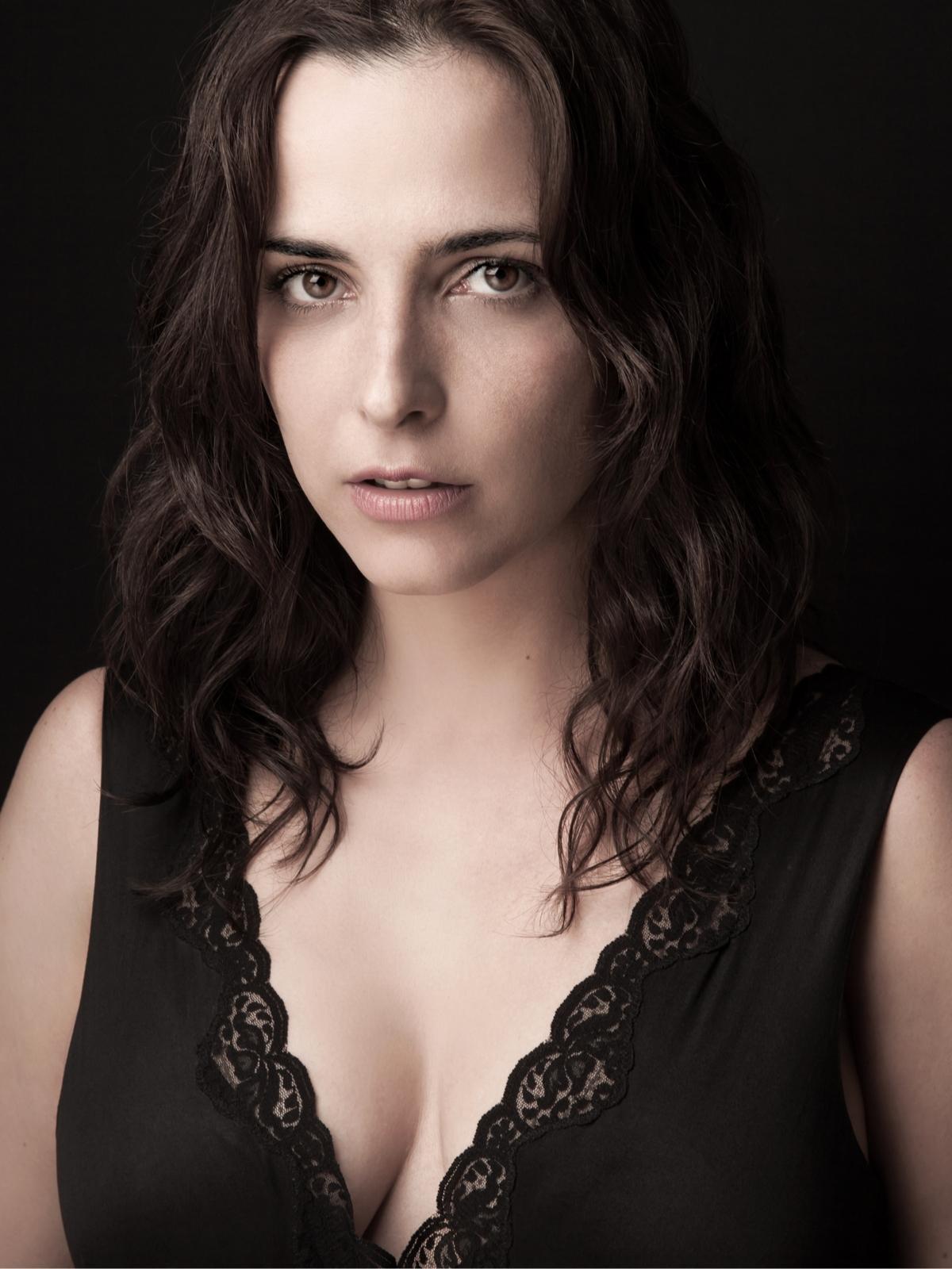 Marisa Román image