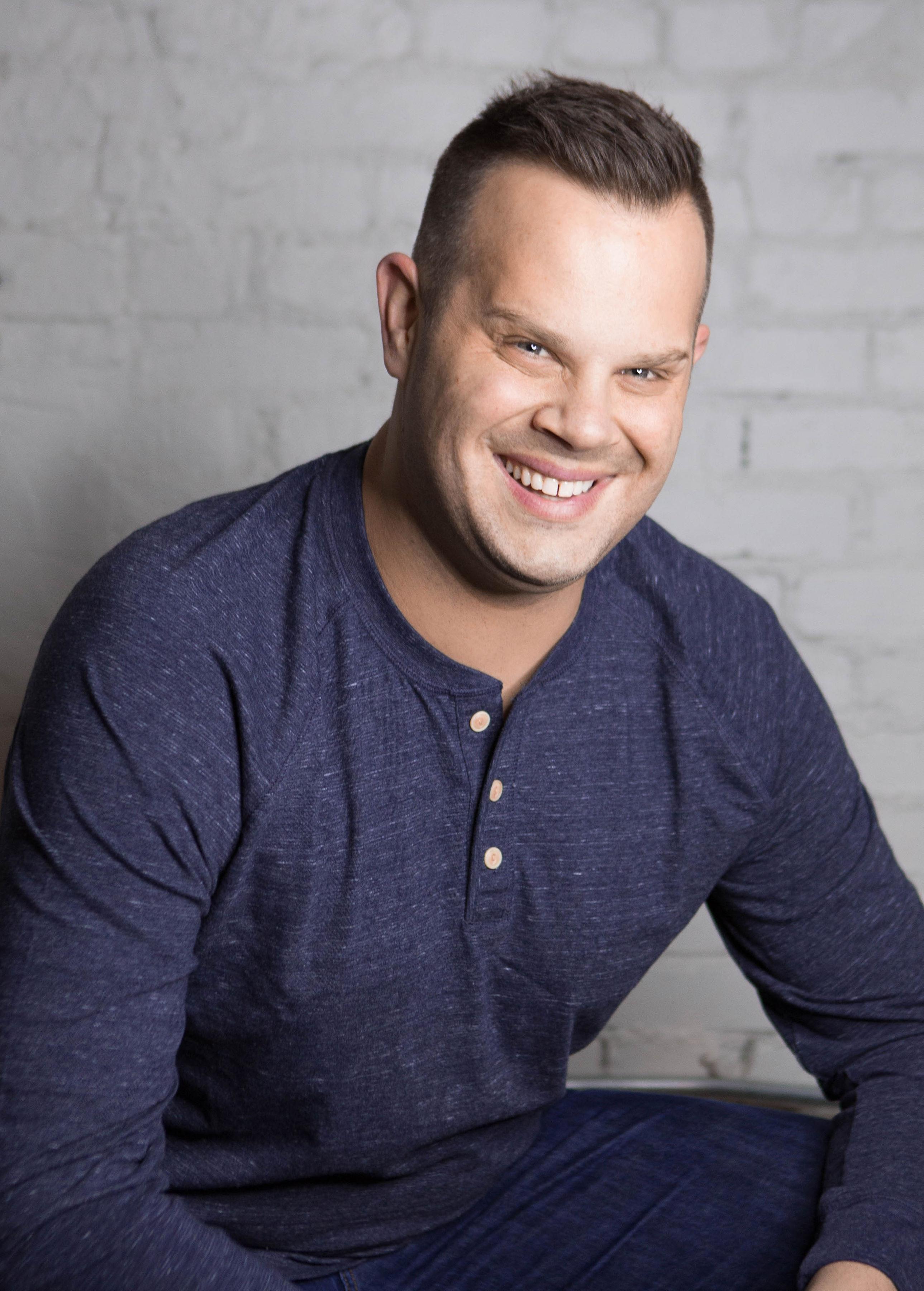 Nina West image