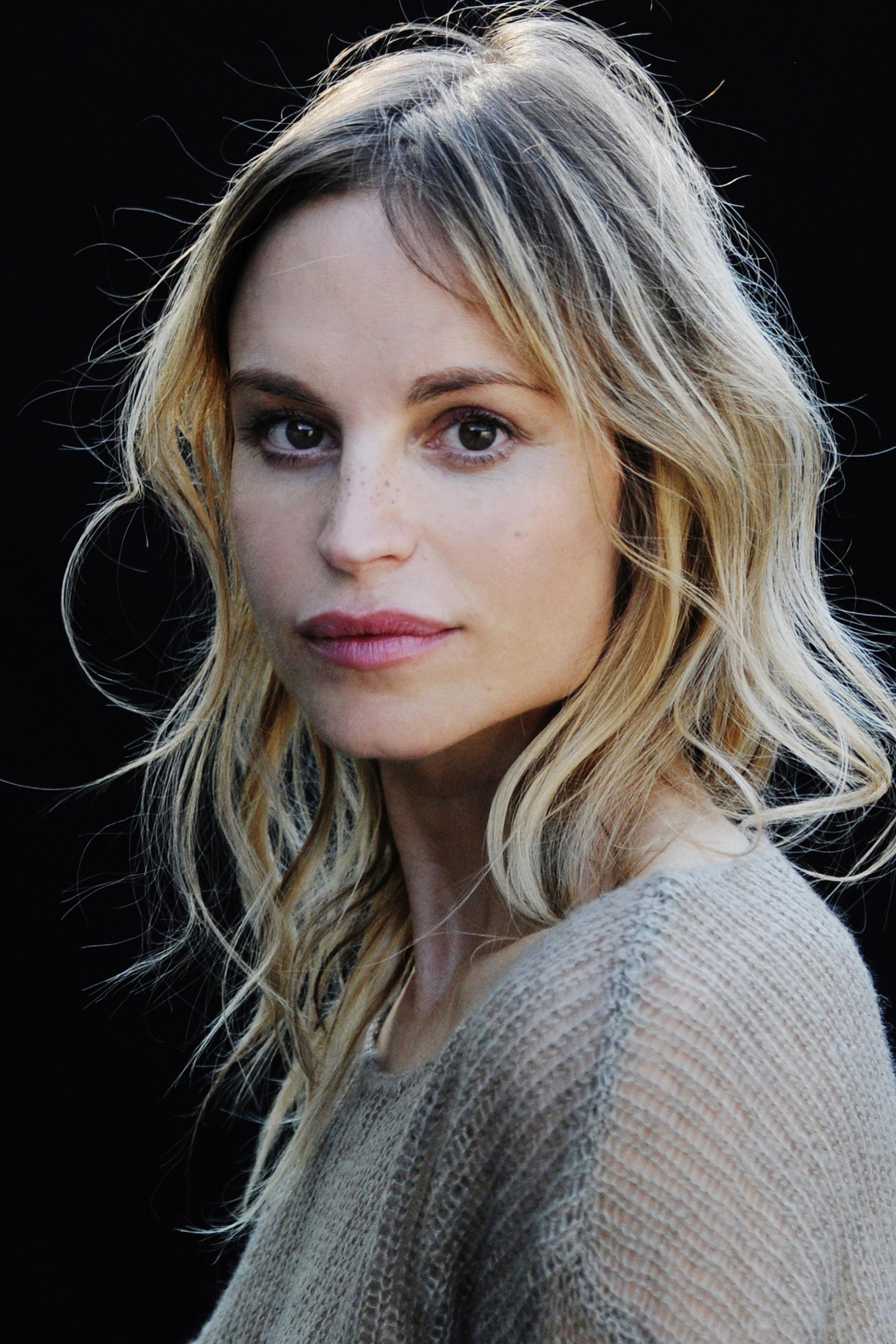 Katrine De Candole image