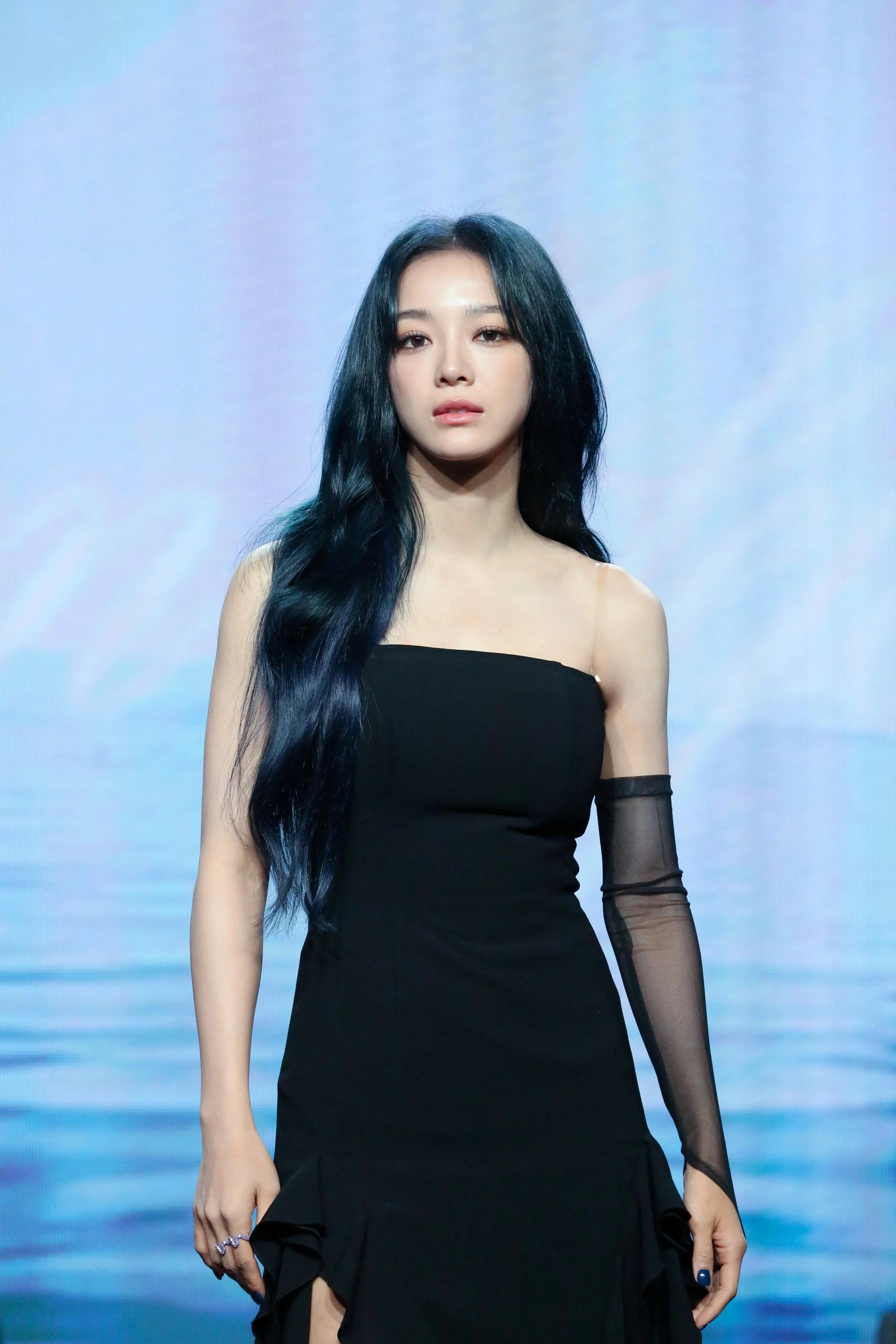 Kim Se-jeong image
