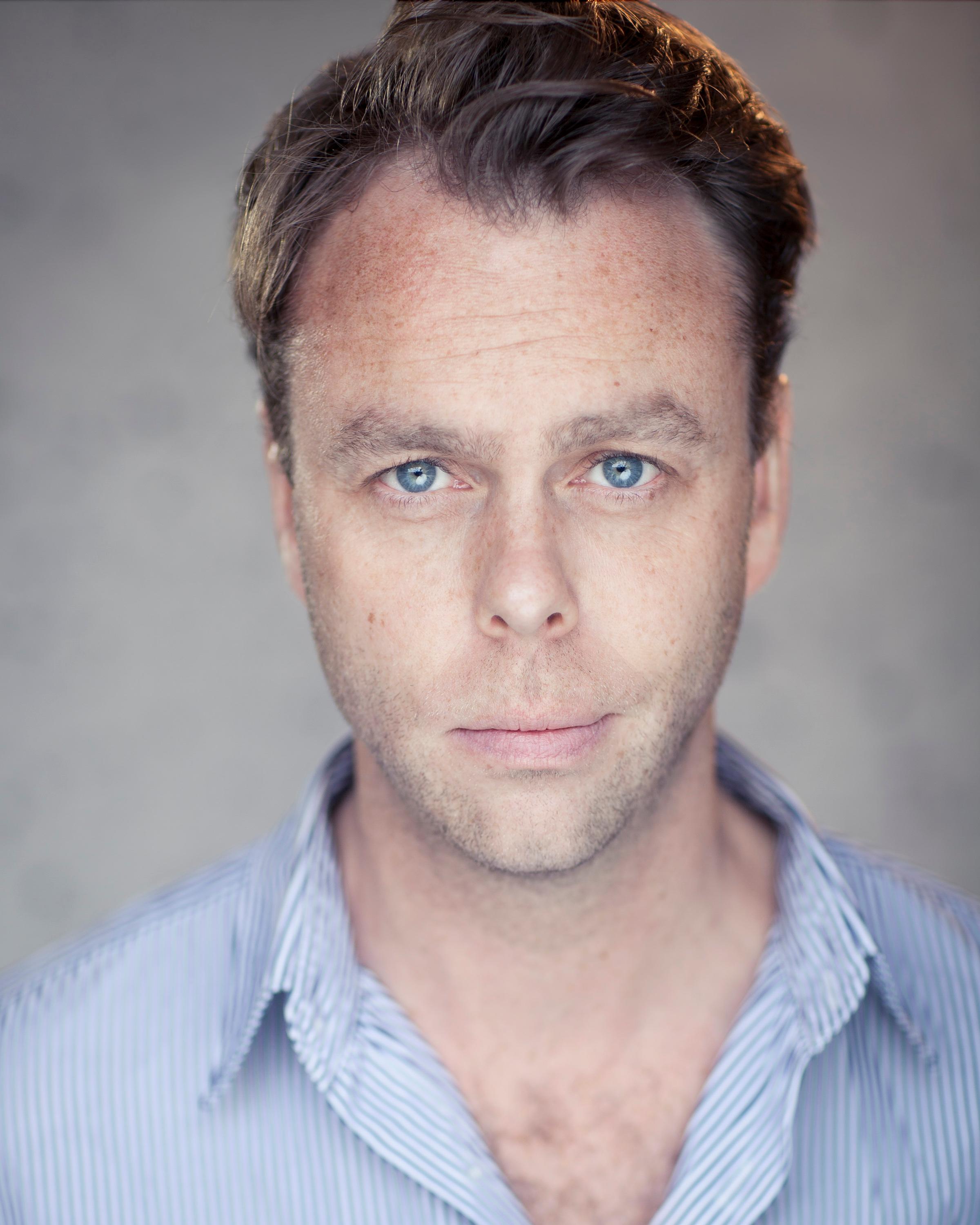 Bruce Mackinnon image