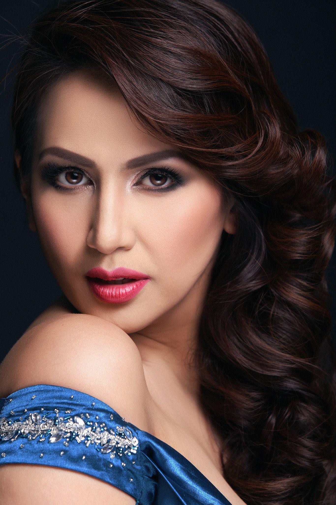 Regine Tolentino image