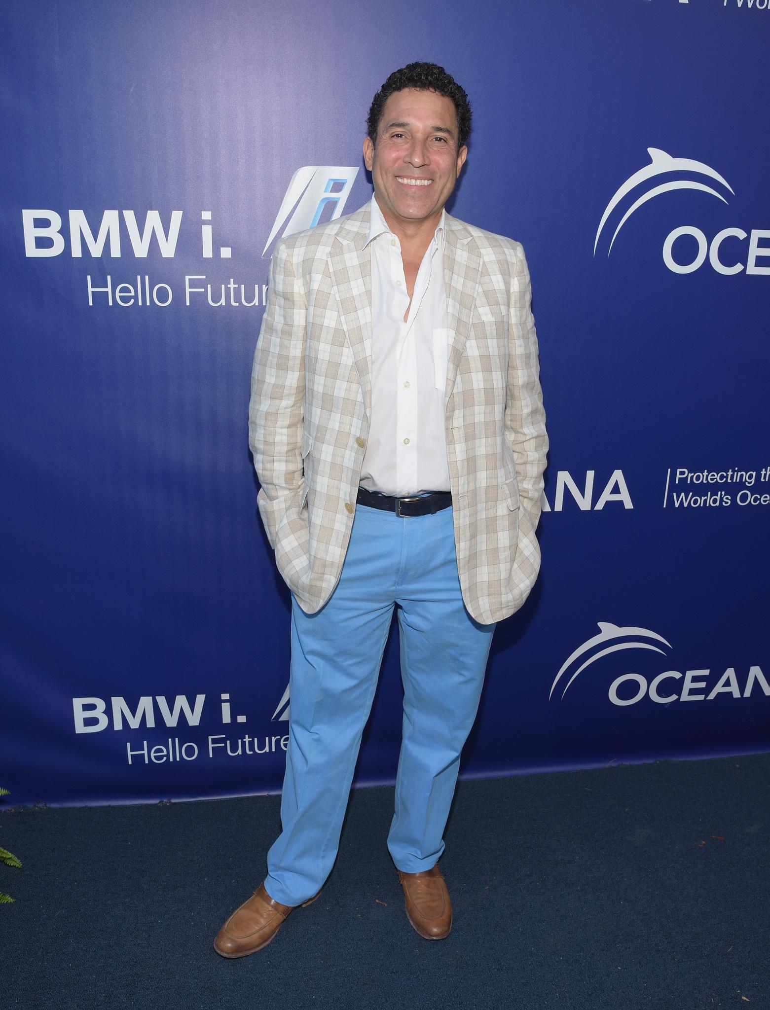 Oscar Nuñez image
