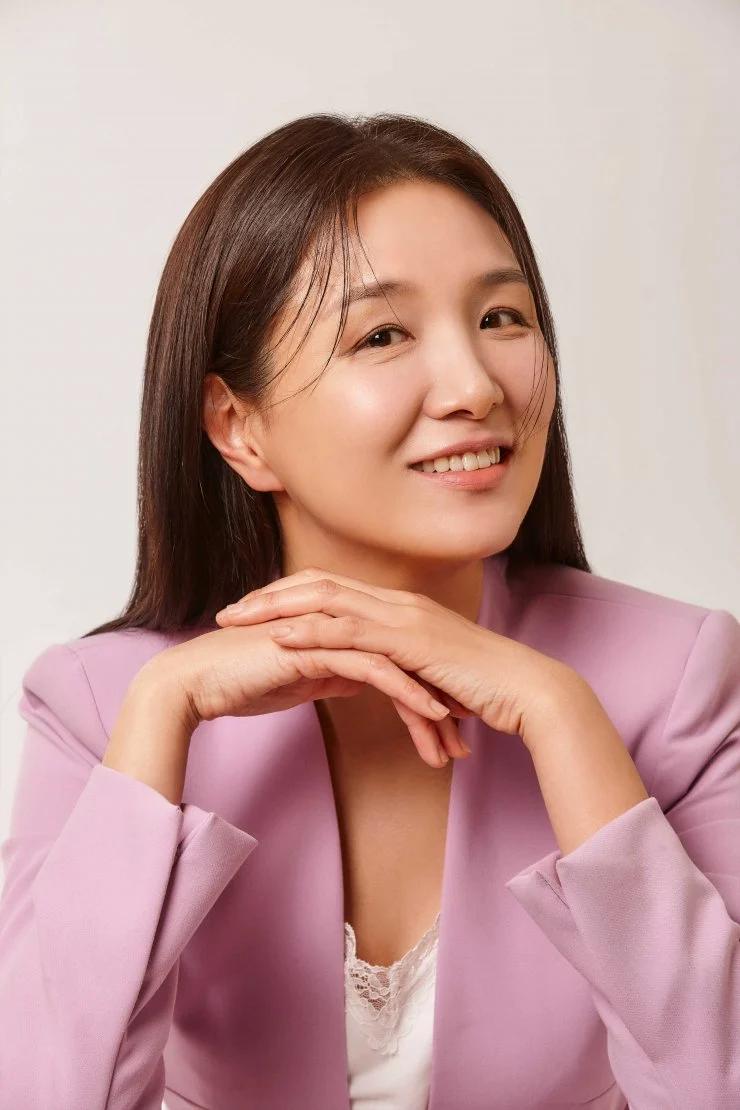 Lee Jung-eun image