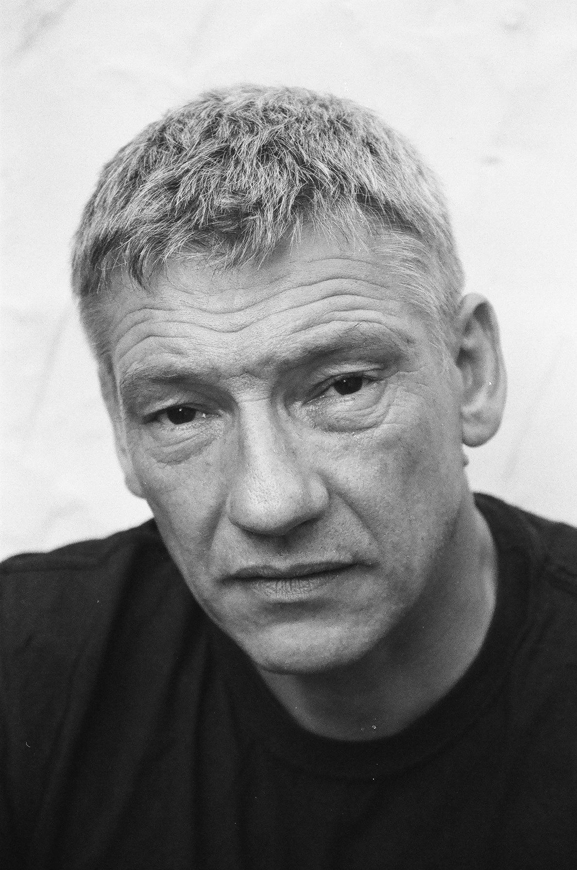 Simon Armstrong image