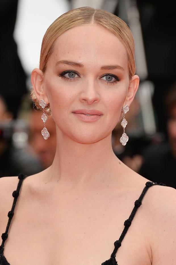 Jess Weixler image