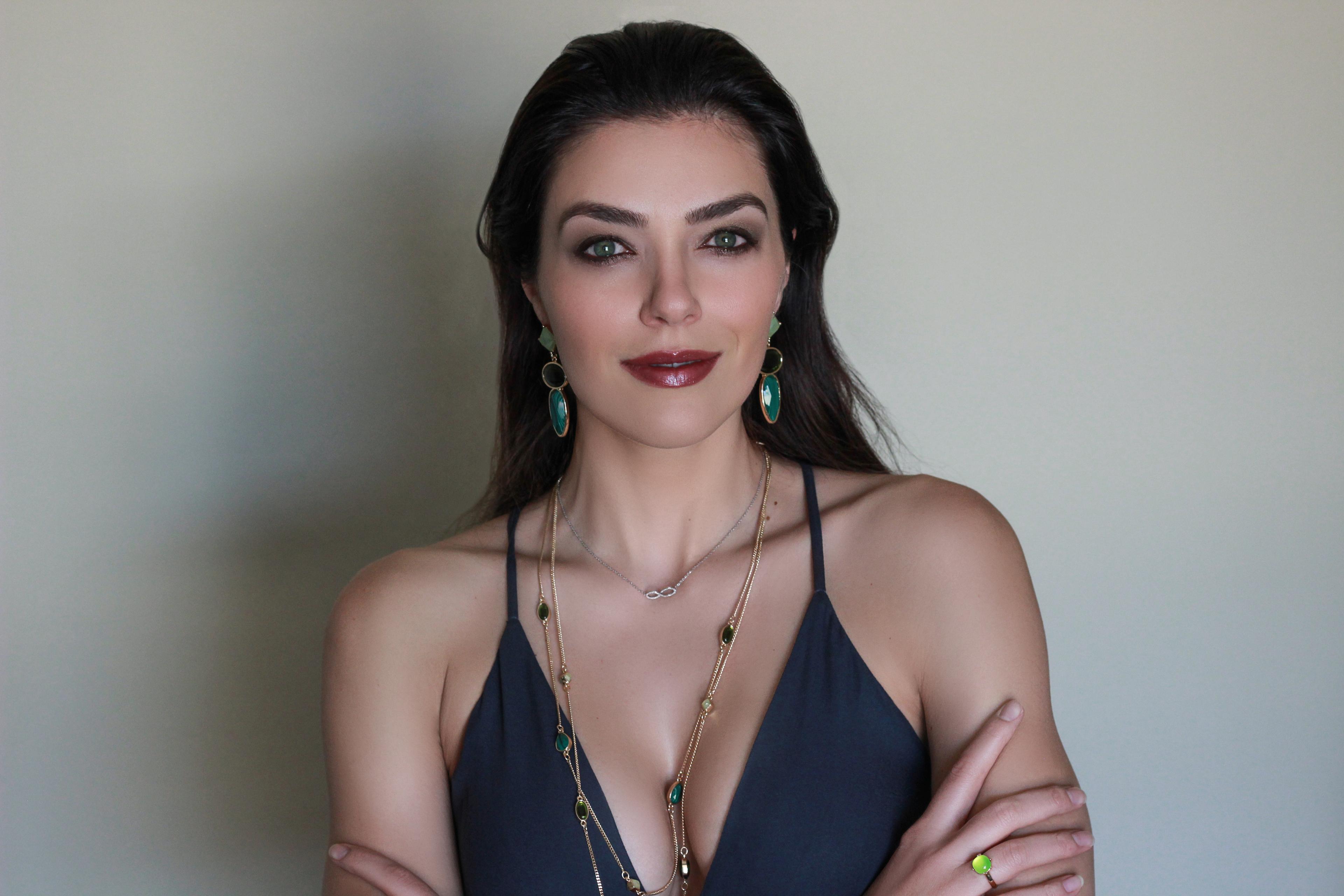 Adrianne Curry image