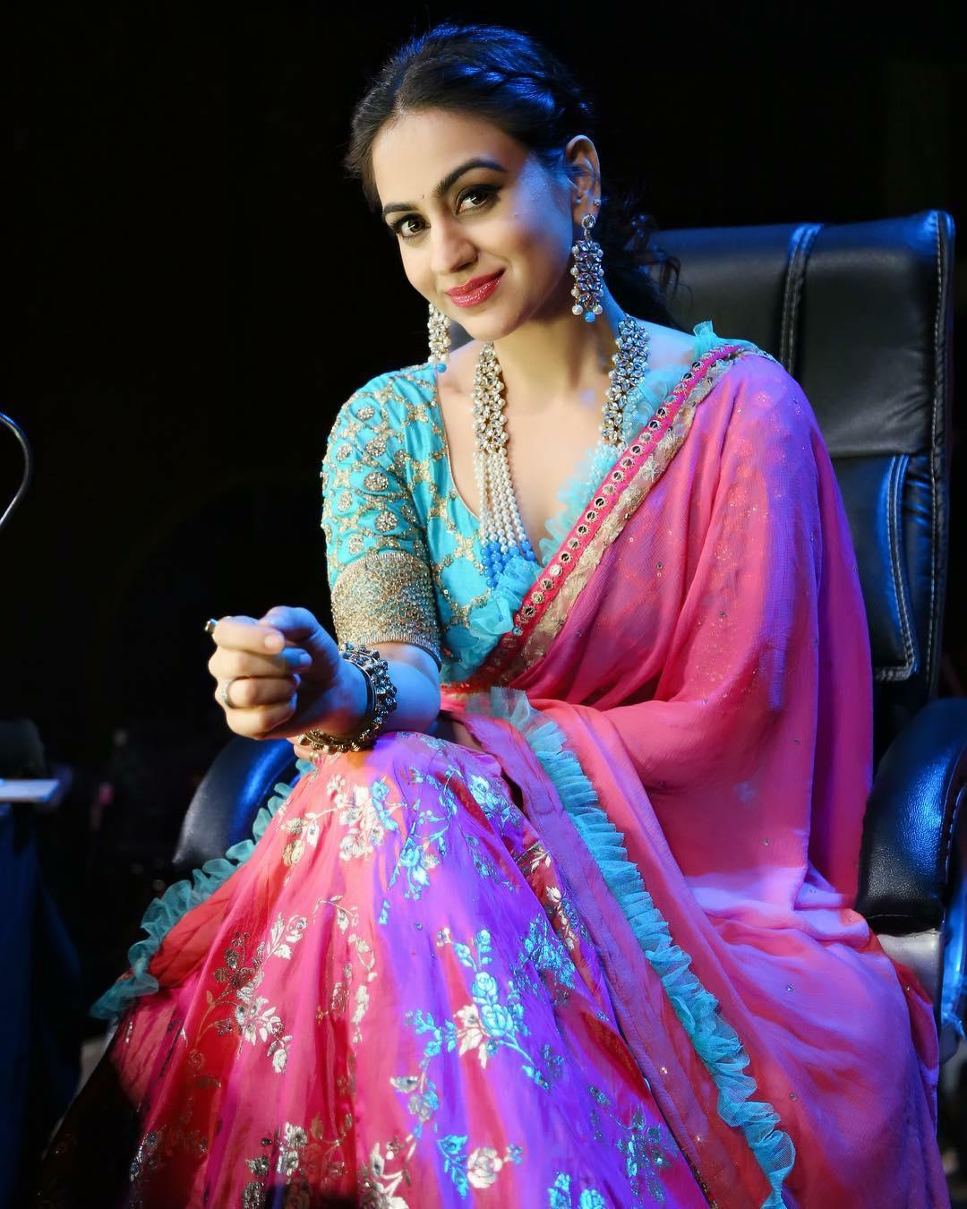 Aksha Pardasany image