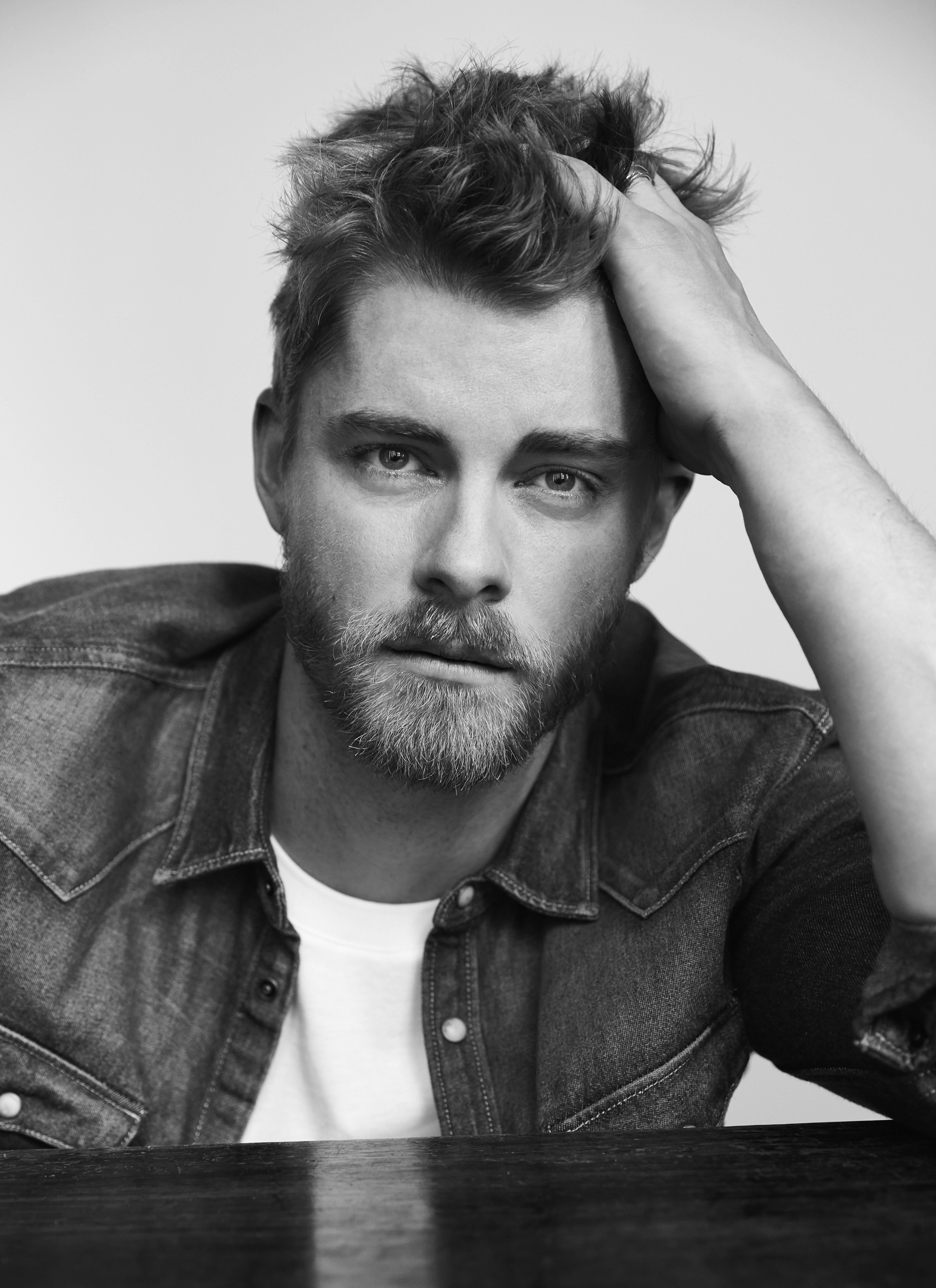 Luke Mitchell image