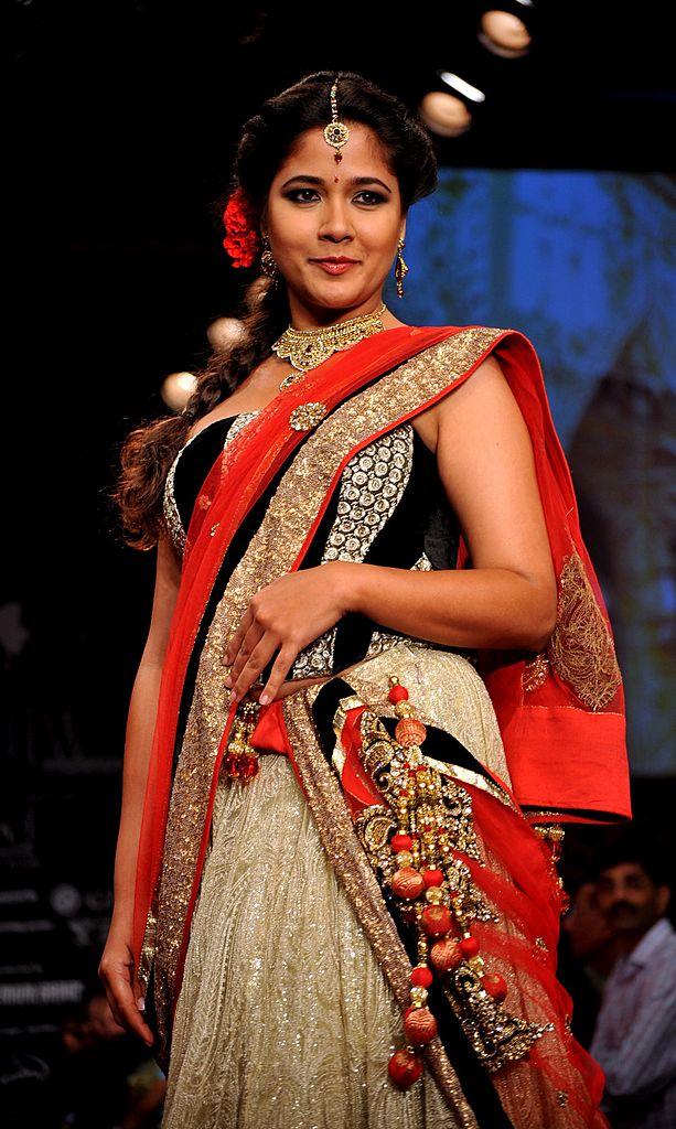 Narayani Shastri image