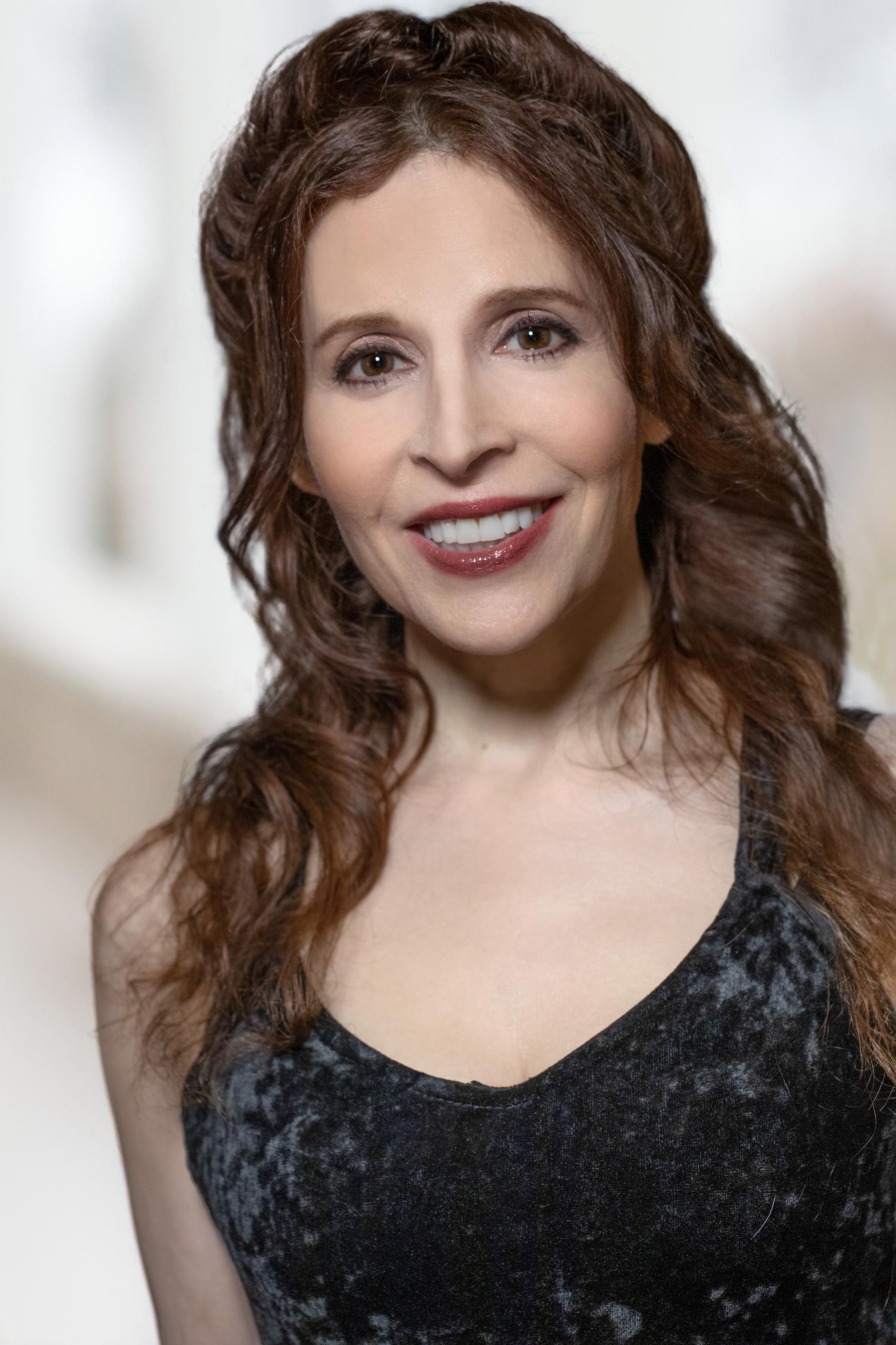 Jillie Simon image