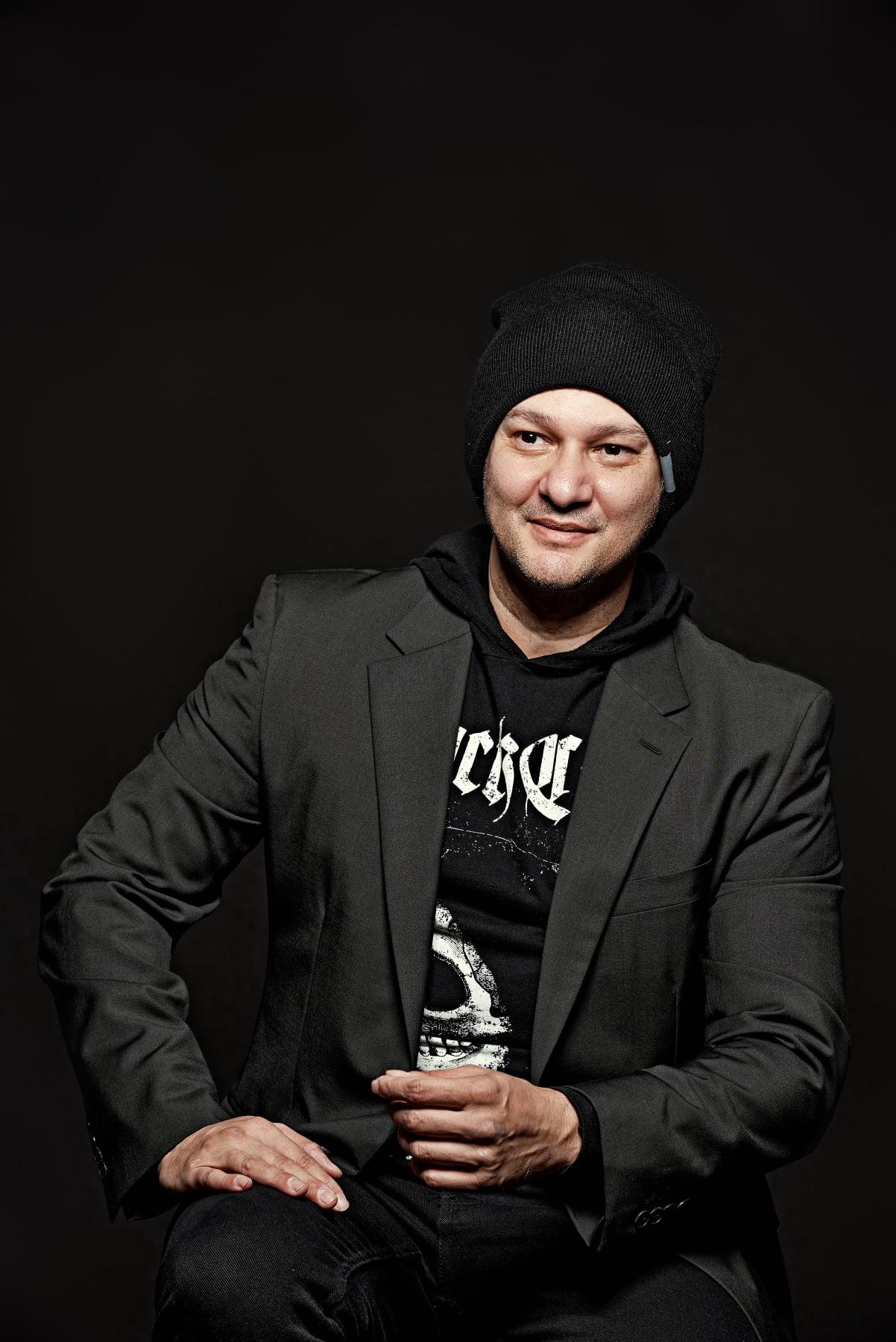 Neil D'Monte image