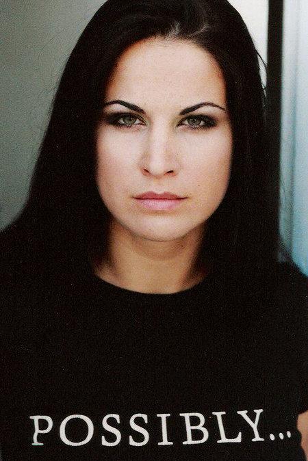 Eva Derrek image